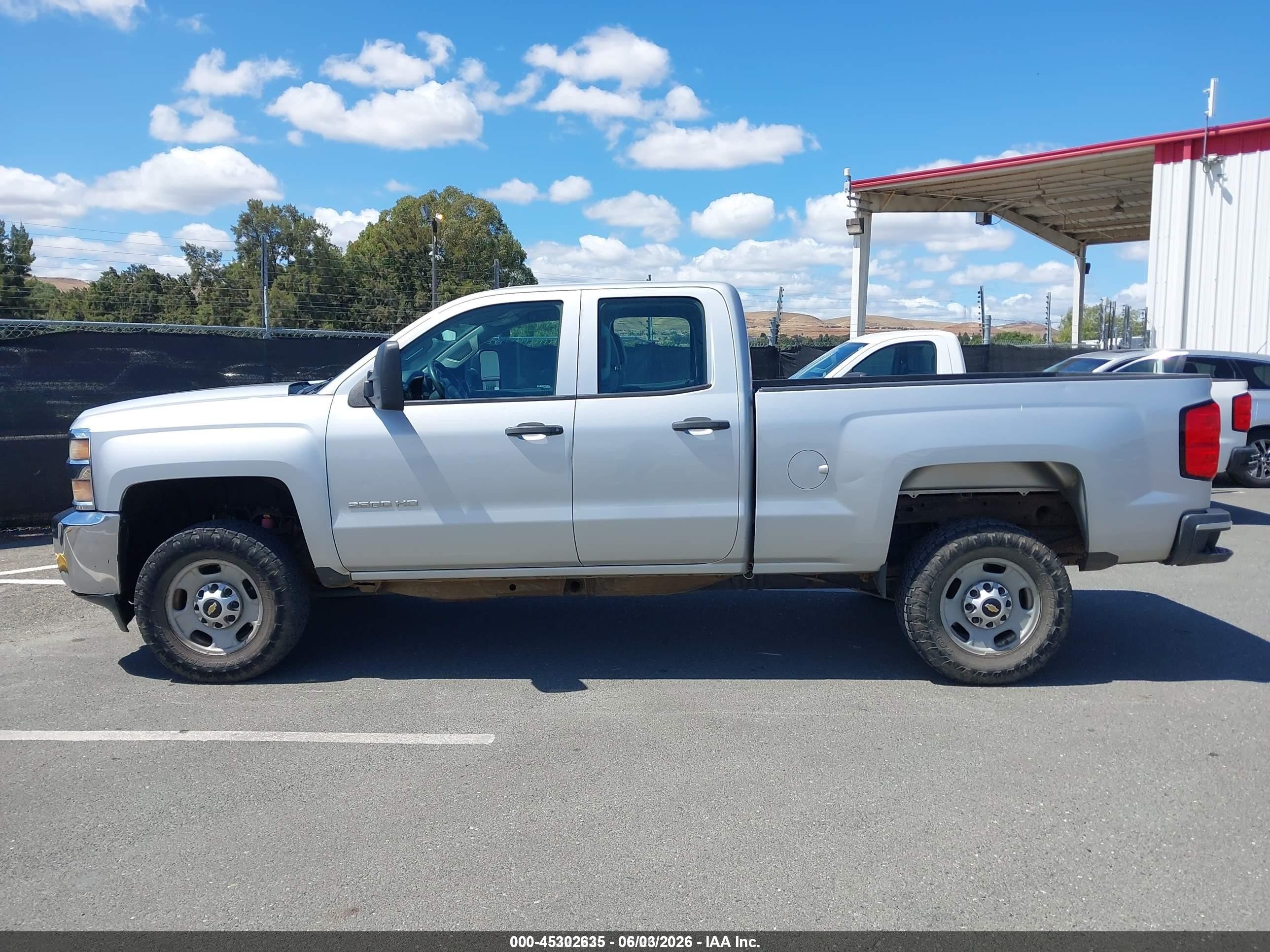 2015 Chevrolet Silverado 2500hd Wt Silver vin: 1GC2KUEG0FZ540680