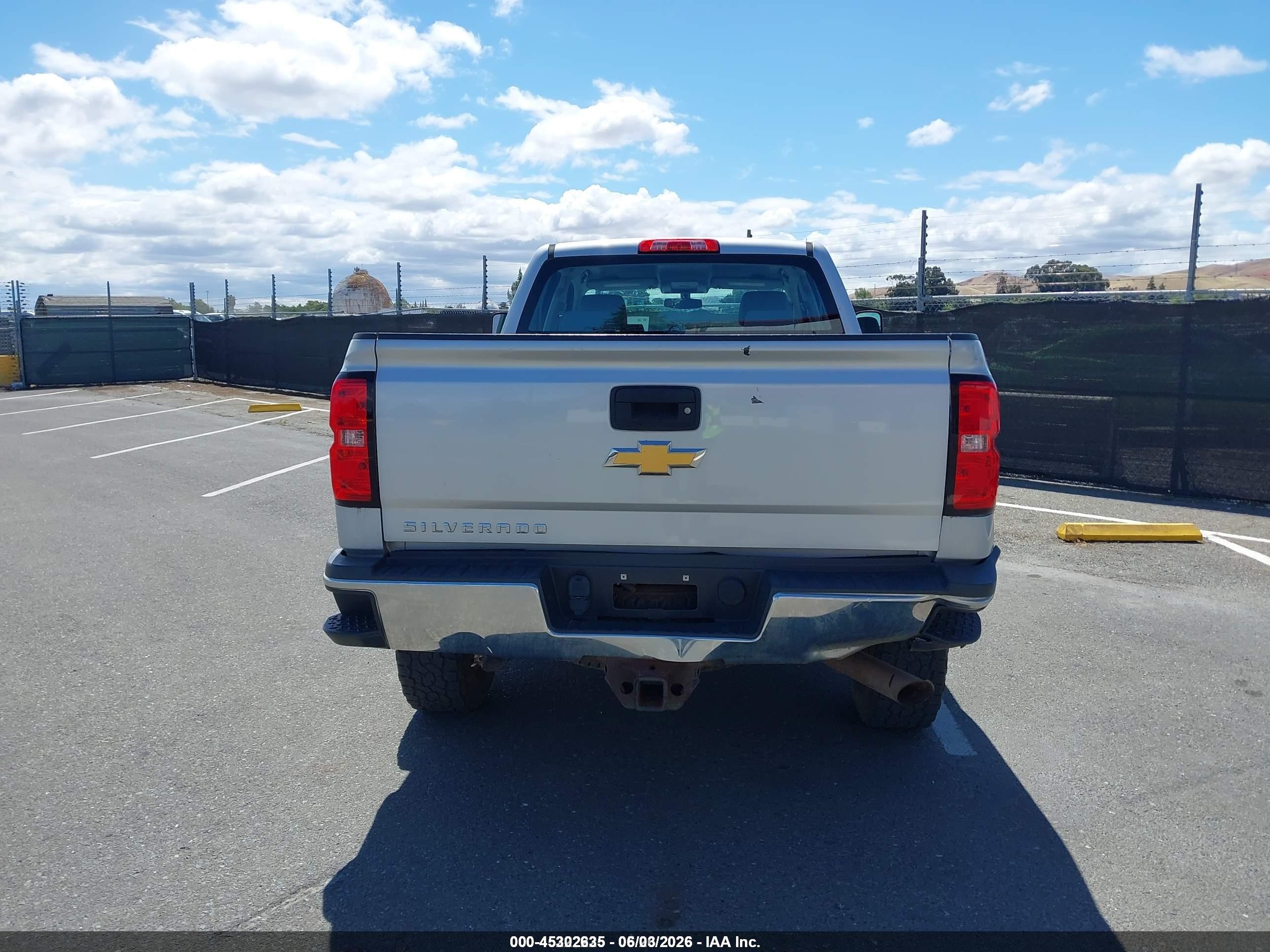 2015 Chevrolet Silverado 2500hd Wt Silver vin: 1GC2KUEG0FZ540680