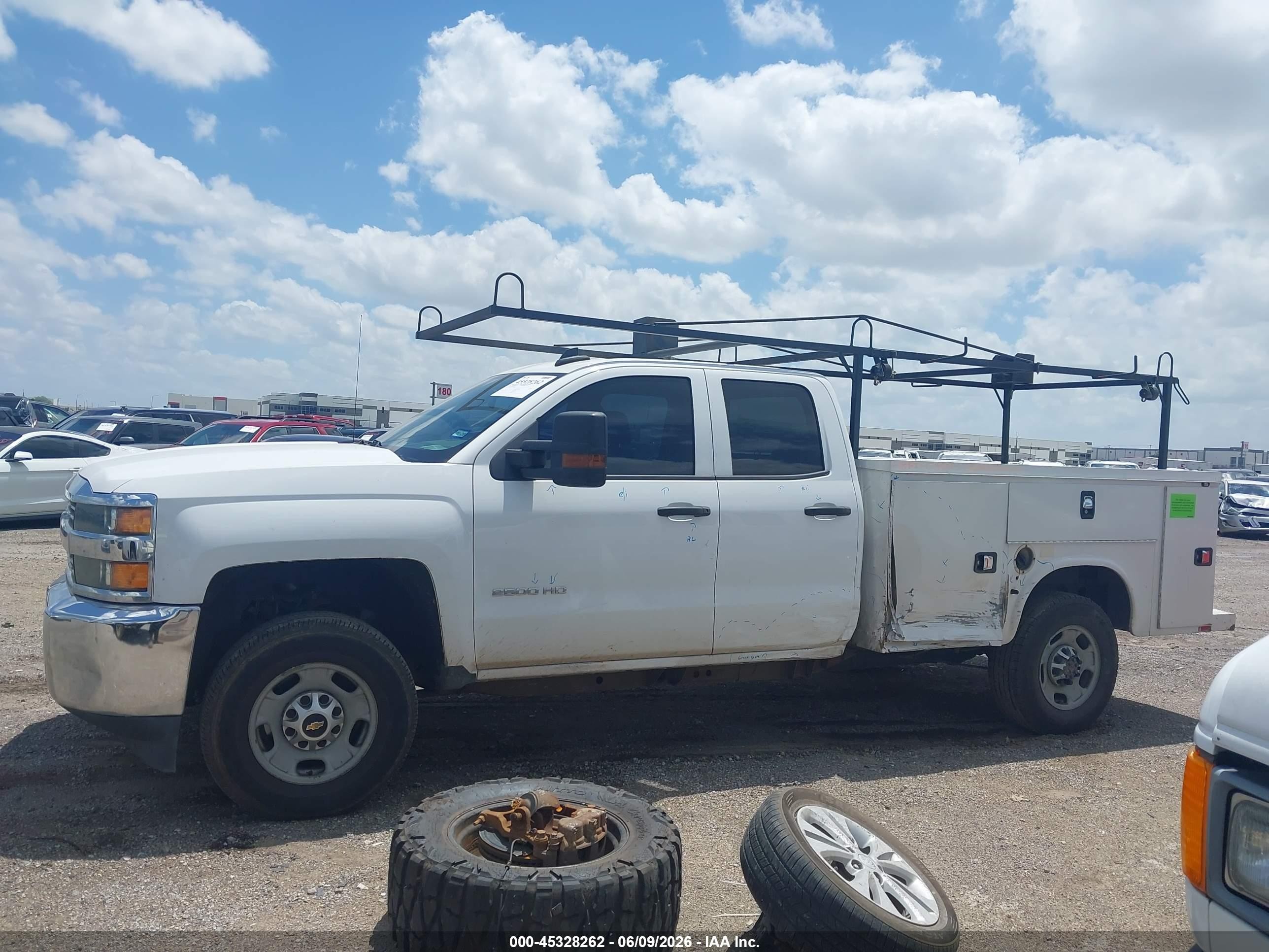 2018 Chevrolet Silverado 2500hd Work Truck Белый vin: 1GC2KUEG0JZ247502