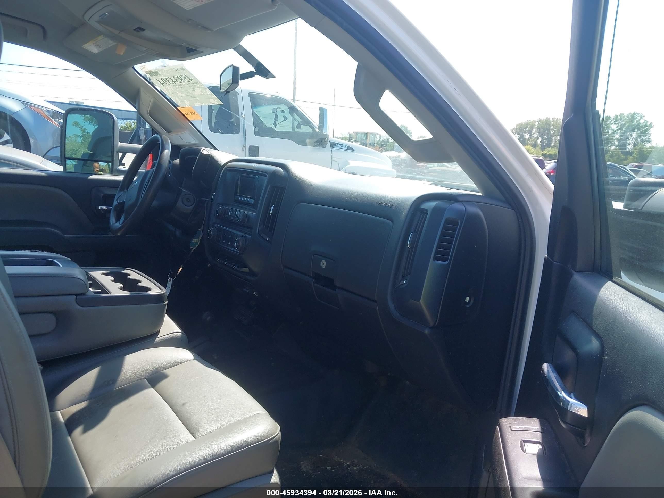 2015 Chevrolet Silverado 2500hd Work Truck White vin: 1GC2KUEG2FZ121620