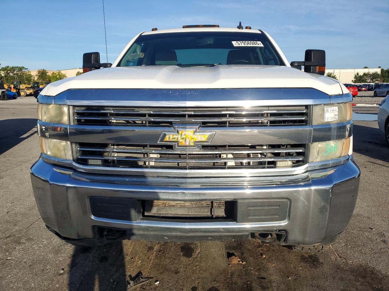 2015 Chevrolet Silverado K2500 Heavy Duty White vin: 1GC2KUEG3FZ546196