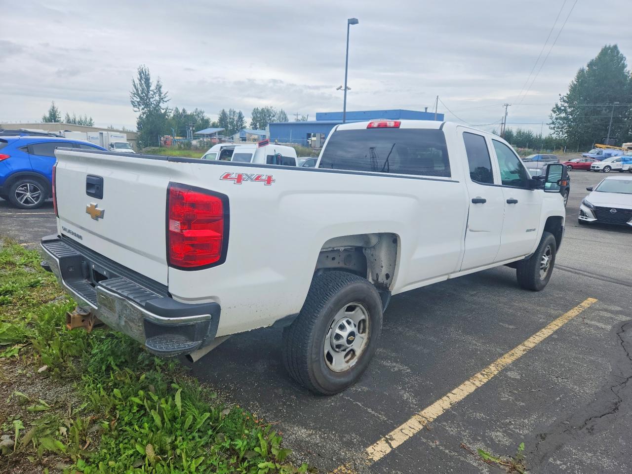 2015 Chevrolet Silverado K2500 Heavy Duty White vin: 1GC2KUEG5FZ549259