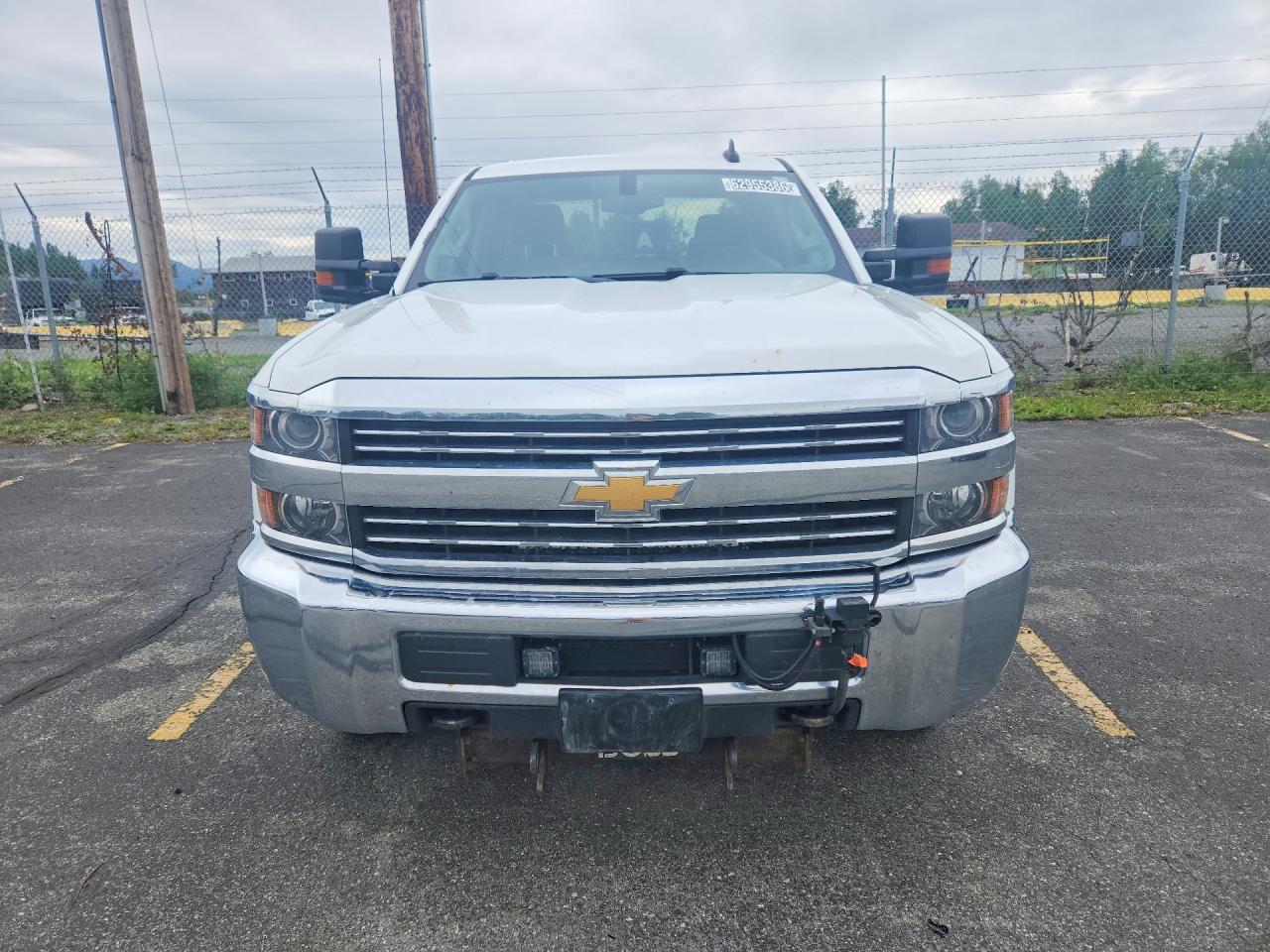 2015 Chevrolet Silverado K2500 Heavy Duty White vin: 1GC2KUEG5FZ549259