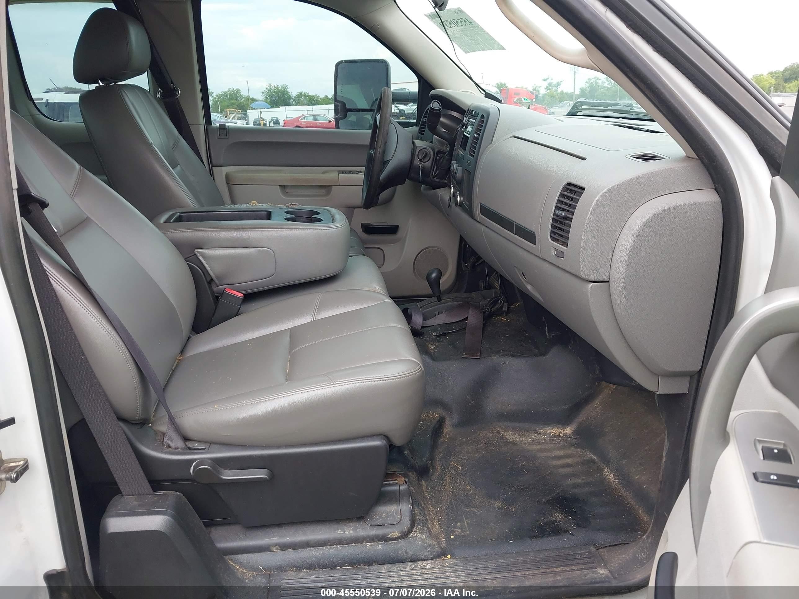 2011 Chevrolet Silverado 2500hd Work Truck White vin: 1GC2KVC88BZ431914