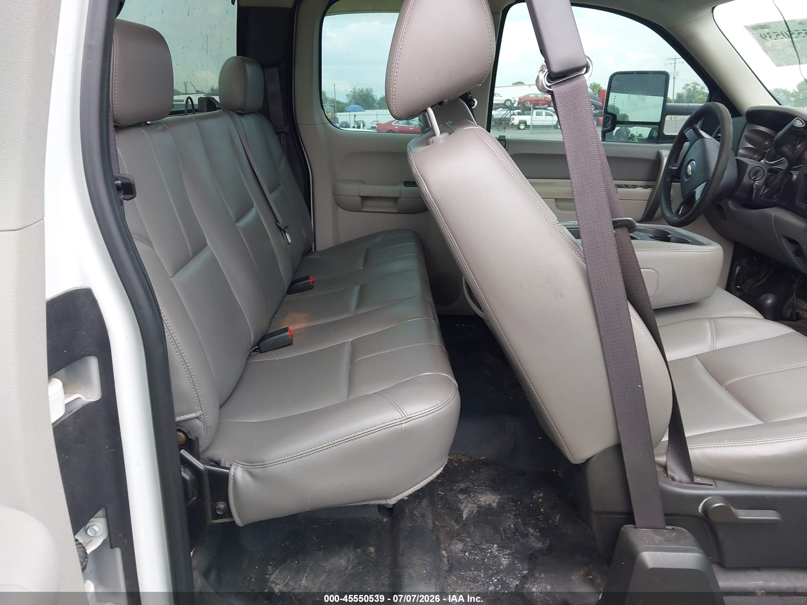 2011 Chevrolet Silverado 2500hd Work Truck White vin: 1GC2KVC88BZ431914