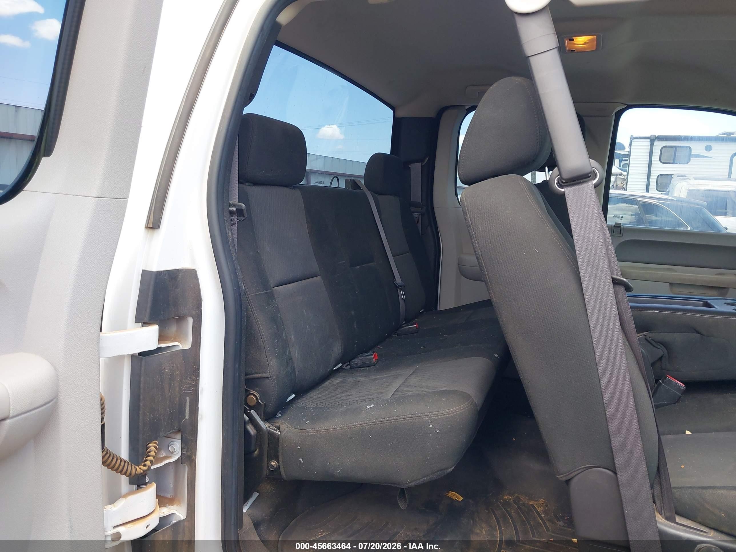 2011 Chevrolet Silverado 2500hd Work Truck White vin: 1GC2KVCG1BZ439828