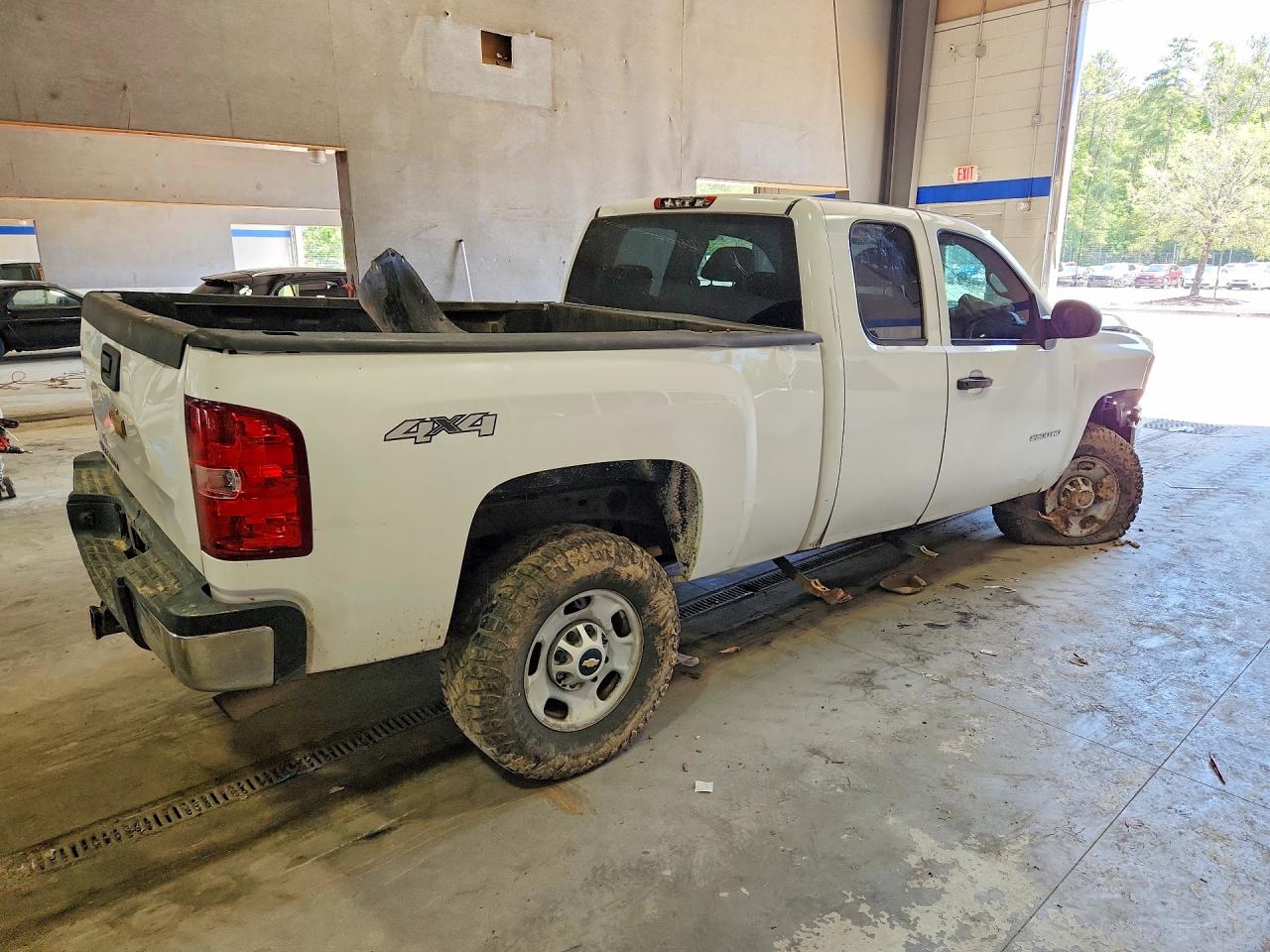 2013 Chevrolet Silverado K2500 Heavy Duty White vin: 1GC2KVCG1DZ373638