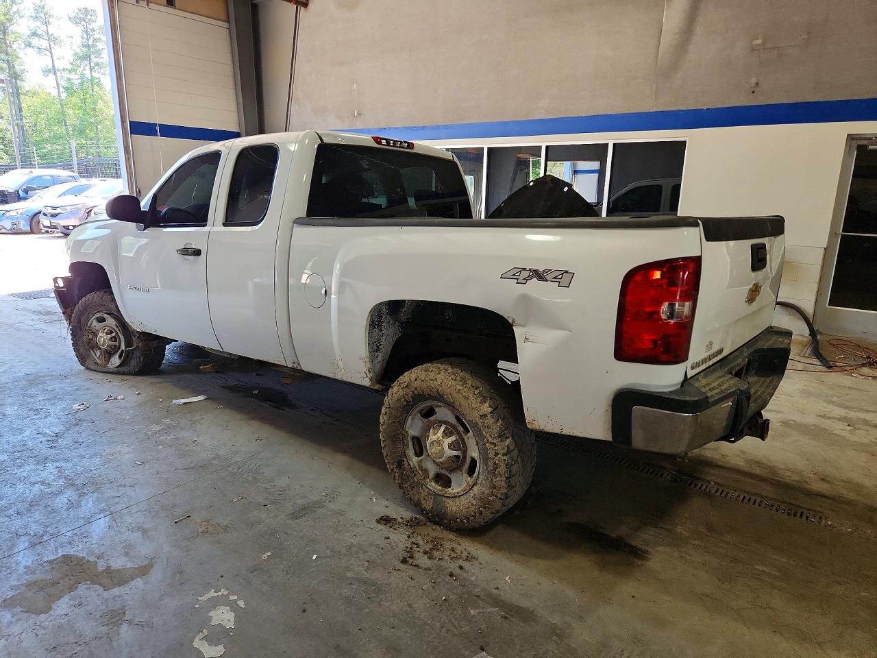2013 Chevrolet Silverado K2500 Heavy Duty White vin: 1GC2KVCG1DZ373638