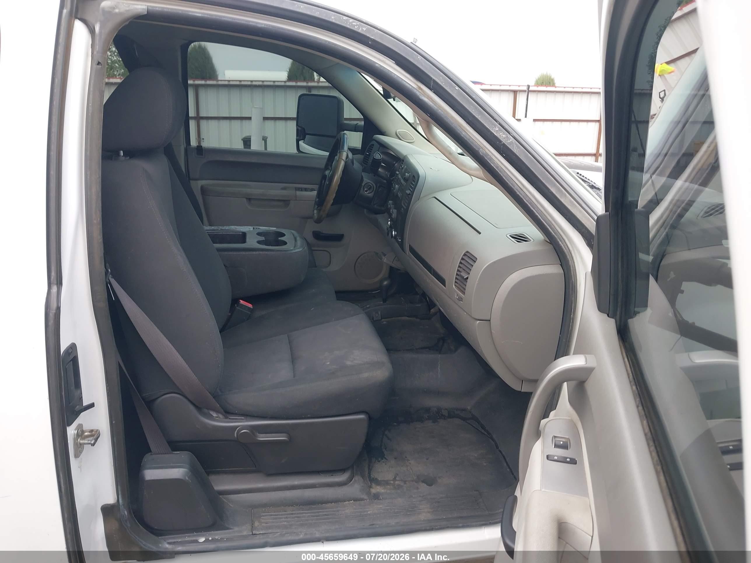 2011 Chevrolet Silverado 2500hd Work Truck White vin: 1GC2KVCG2BZ455164