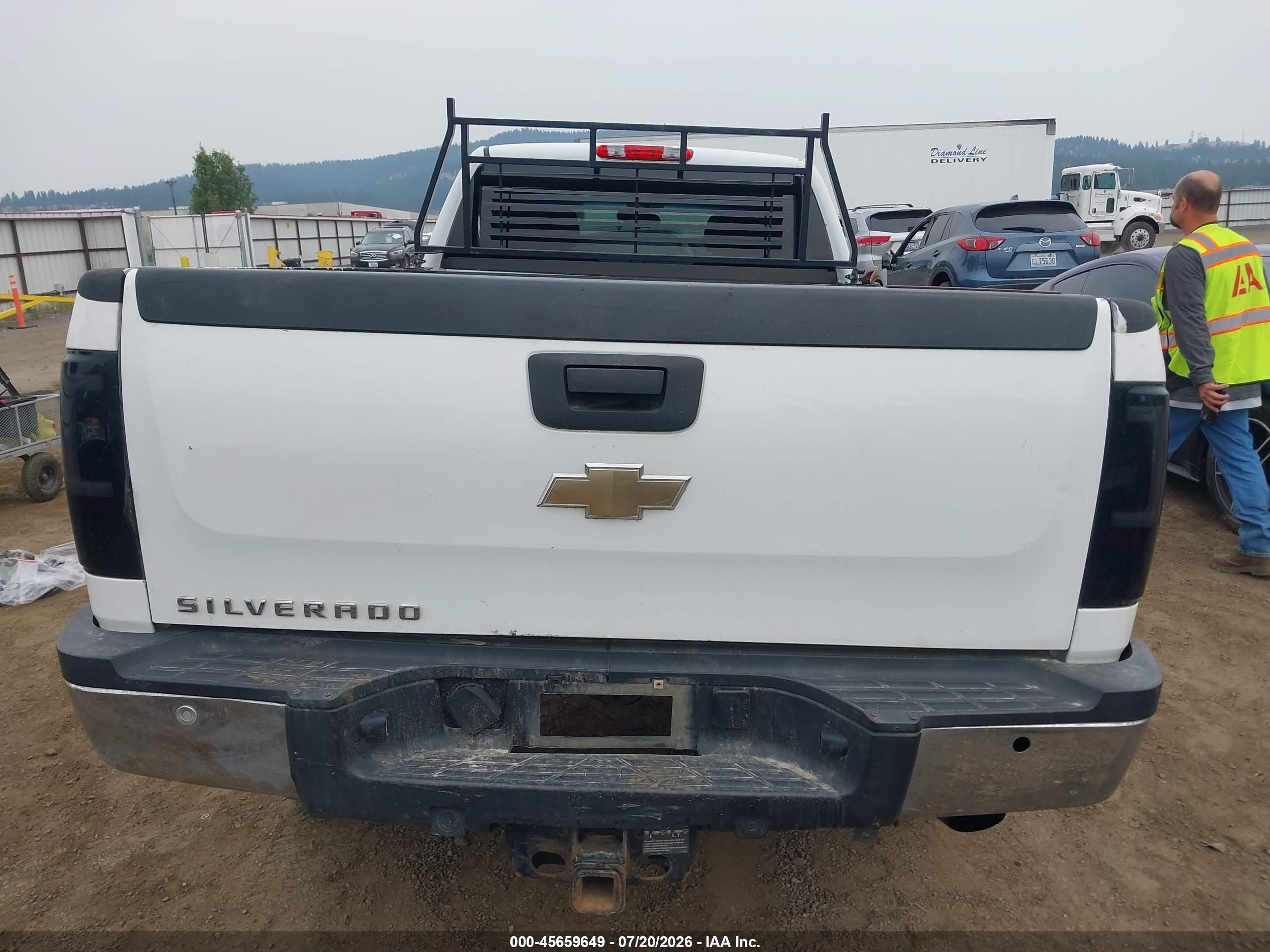 2011 Chevrolet Silverado 2500hd Work Truck White vin: 1GC2KVCG2BZ455164
