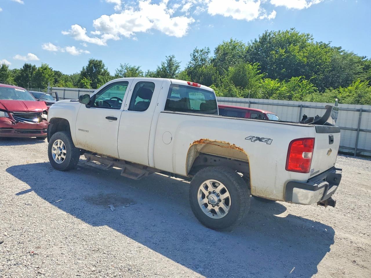 2013 Chevrolet Silverado K2500 Heavy Duty White vin: 1GC2KVCG4DZ336342