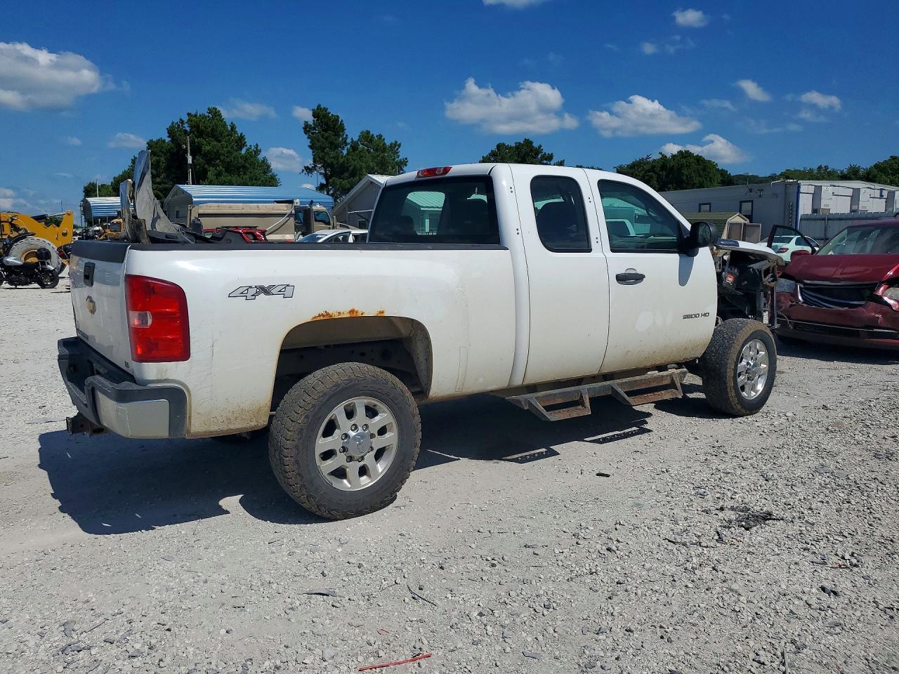 2013 Chevrolet Silverado K2500 Heavy Duty White vin: 1GC2KVCG4DZ336342