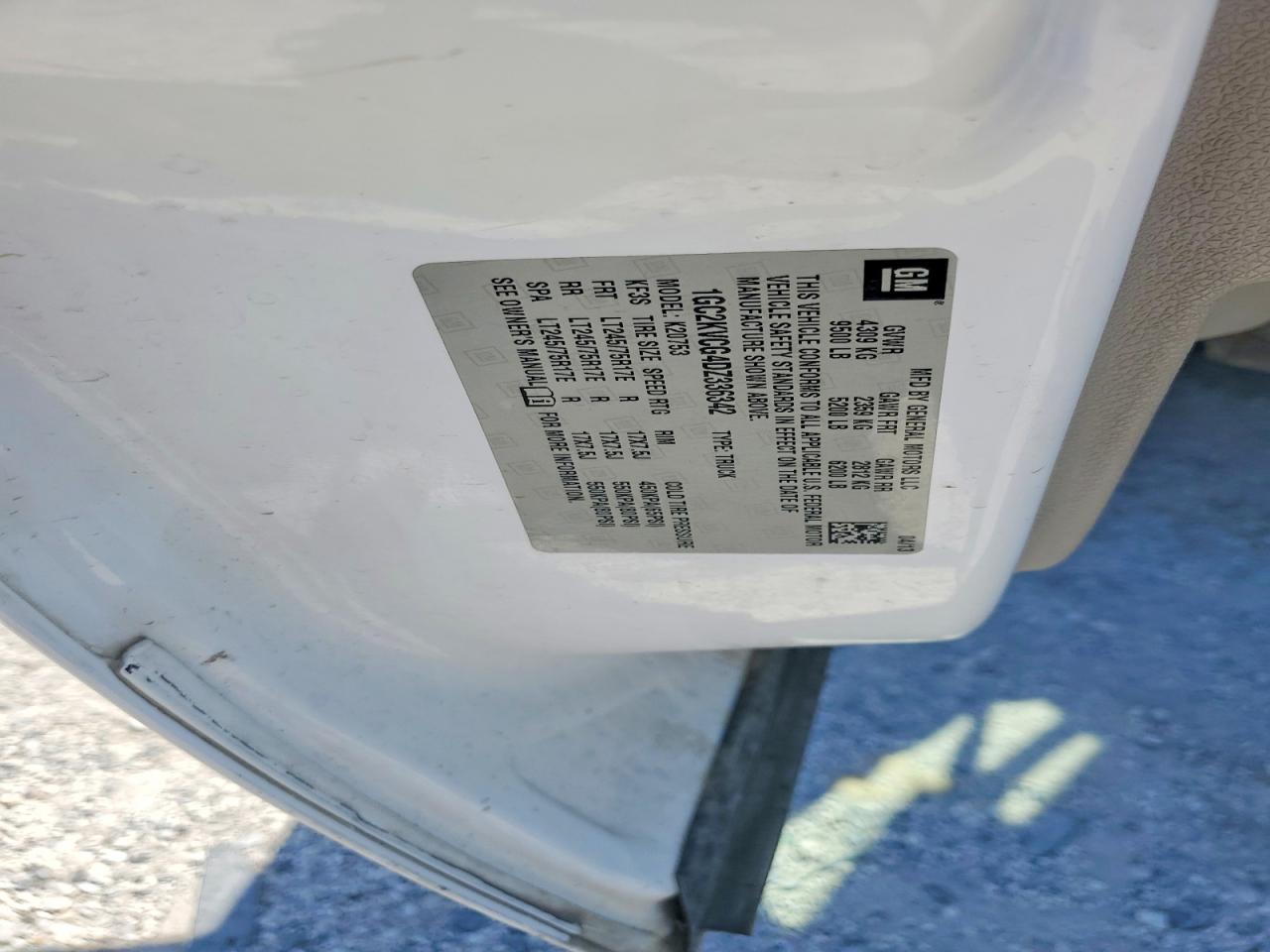2013 Chevrolet Silverado K2500 Heavy Duty White vin: 1GC2KVCG4DZ336342