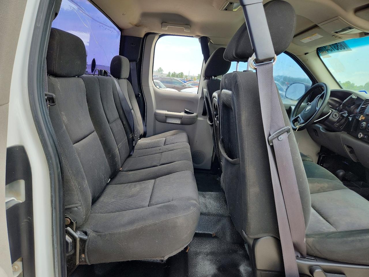 2011 Chevrolet Silverado K2500 Heavy Duty White vin: 1GC2KVCG5BZ144814