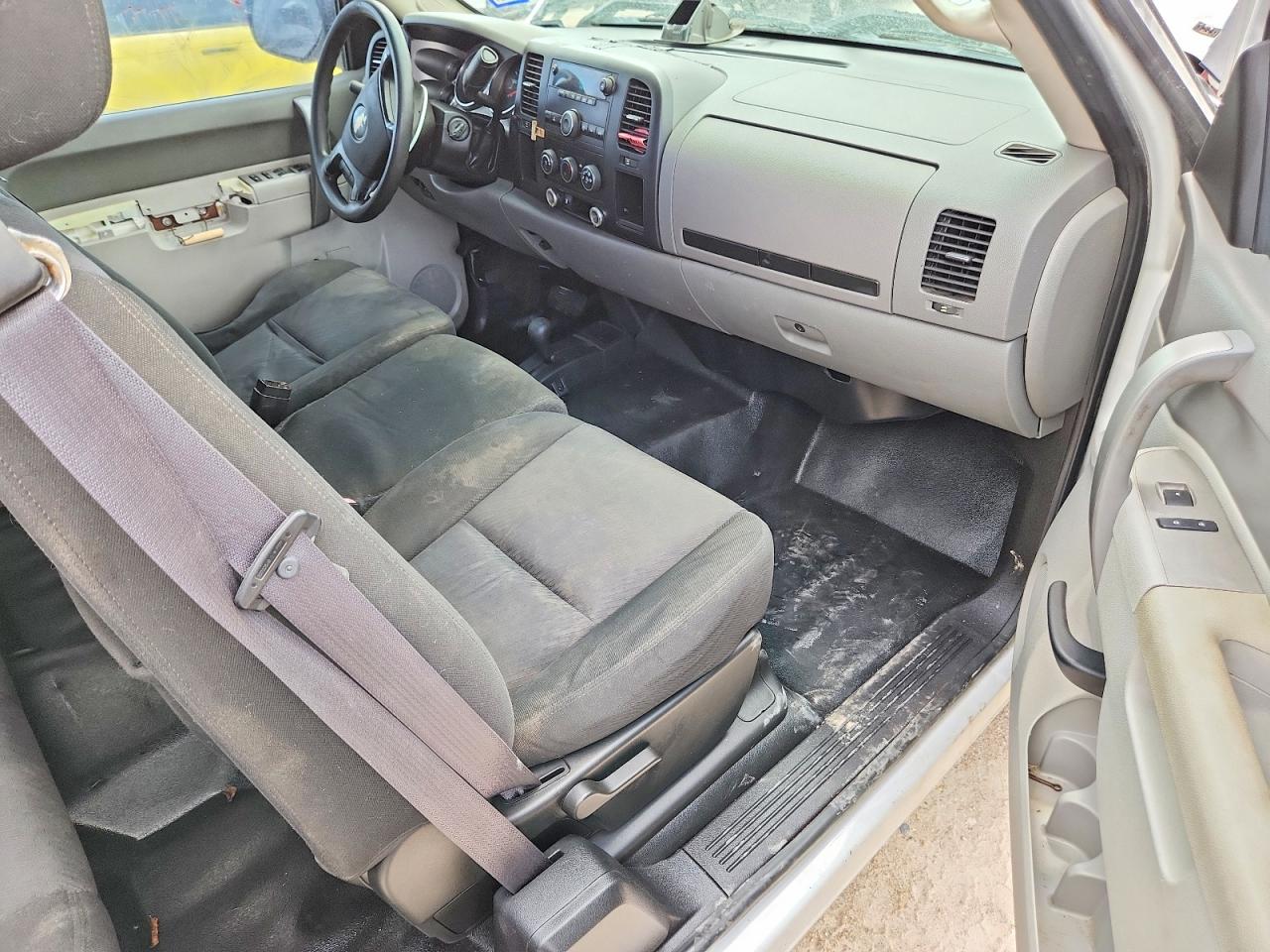 2011 Chevrolet Silverado K2500 Heavy Duty White vin: 1GC2KVCG5BZ144814