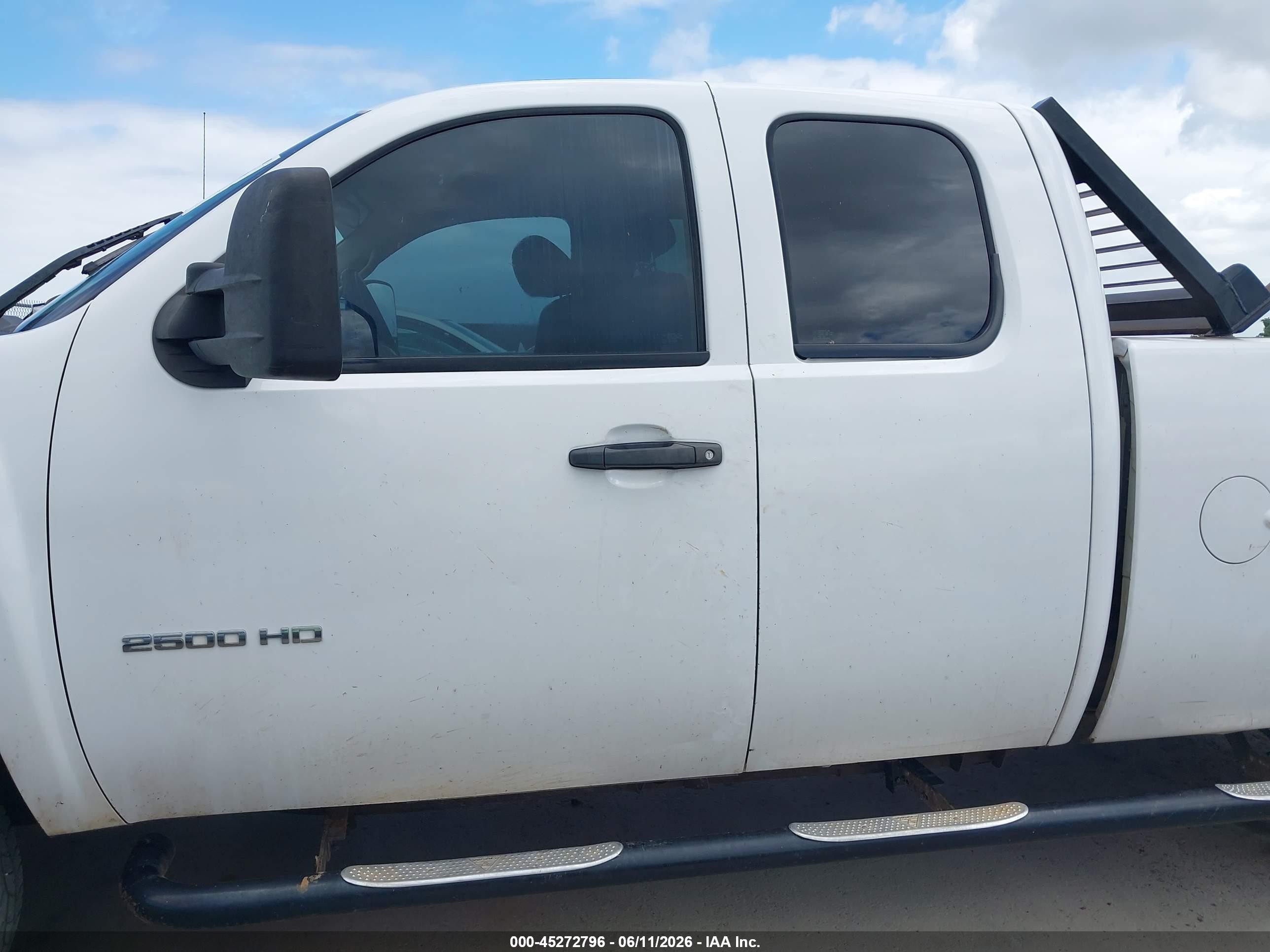 2012 Chevrolet Silverado 2500hd Work Truck White vin: 1GC2KVCG6CZ233115