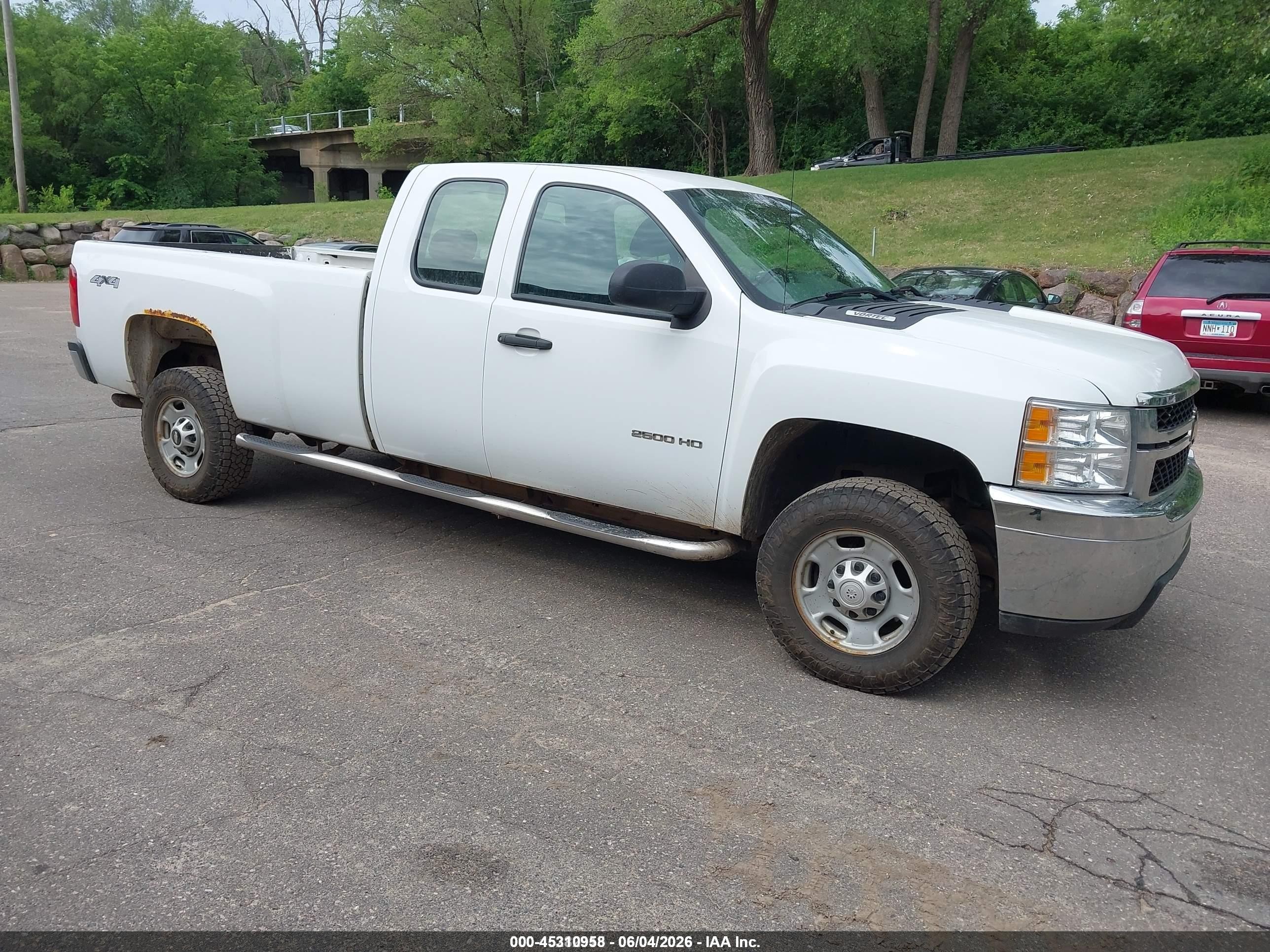 2013 Chevrolet Silverado 2500hd Work Truck White vin: 1GC2KVCG6DZ196634