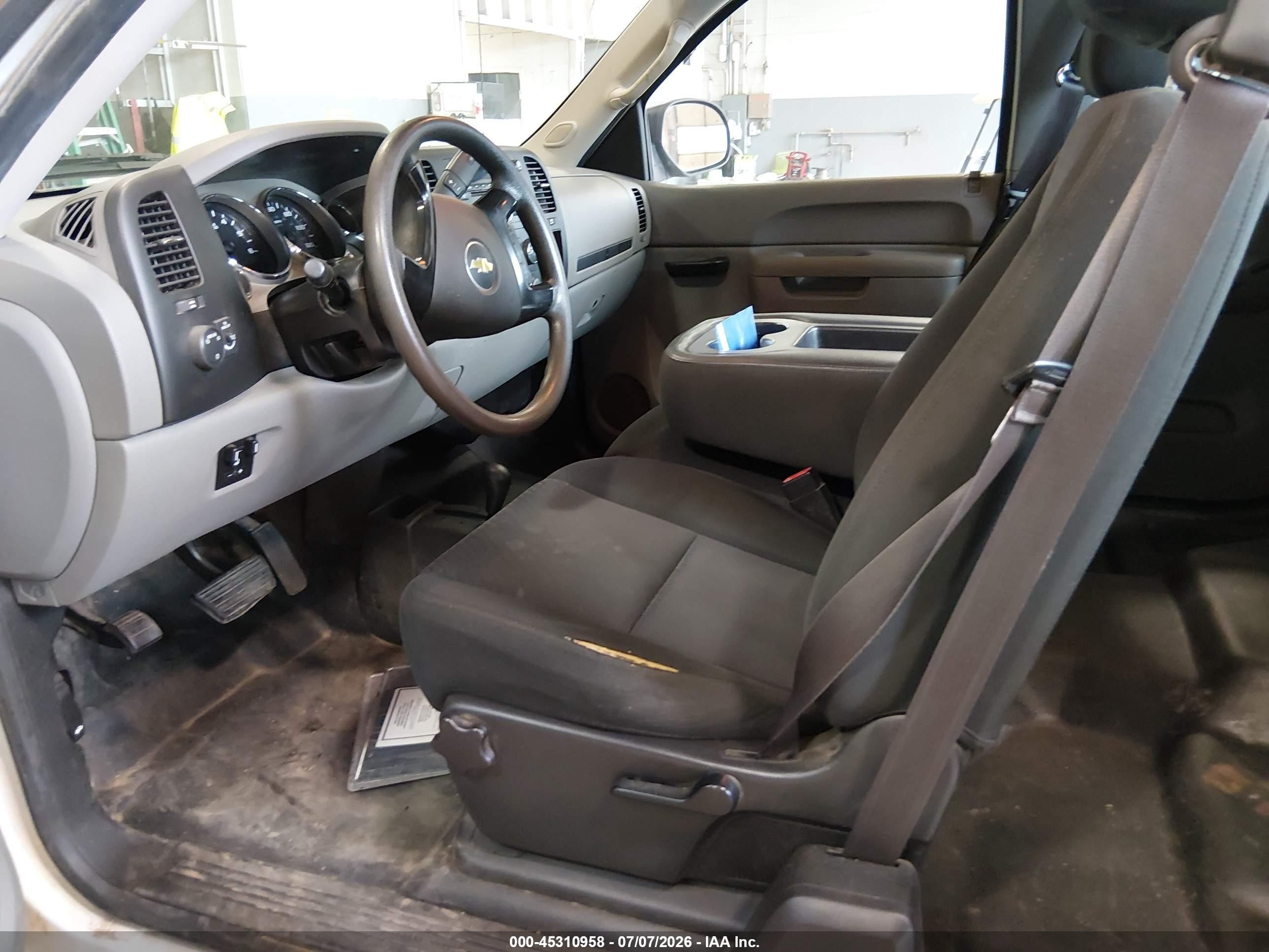 2013 Chevrolet Silverado 2500hd Work Truck White vin: 1GC2KVCG6DZ196634