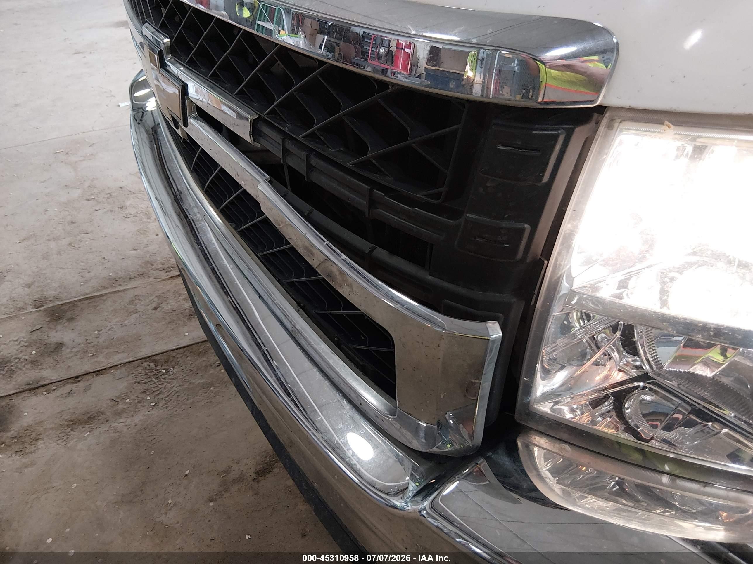 2013 Chevrolet Silverado 2500hd Work Truck White vin: 1GC2KVCG6DZ196634