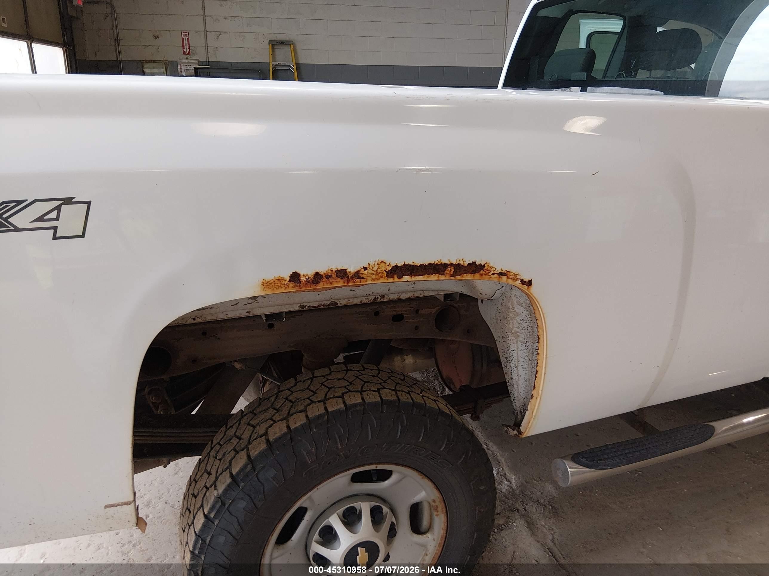 2013 Chevrolet Silverado 2500hd Work Truck White vin: 1GC2KVCG6DZ196634