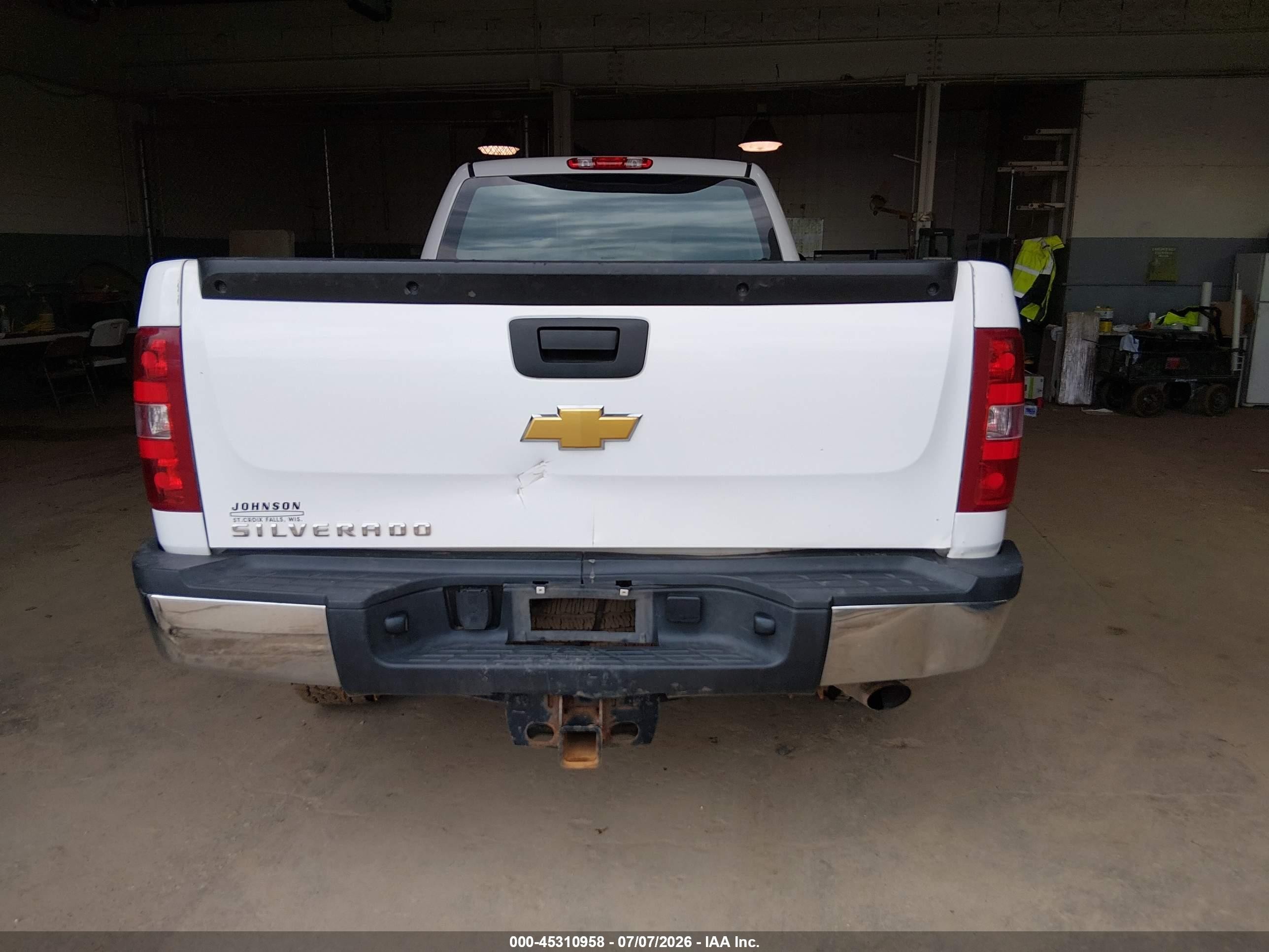 2013 Chevrolet Silverado 2500hd Work Truck White vin: 1GC2KVCG6DZ196634