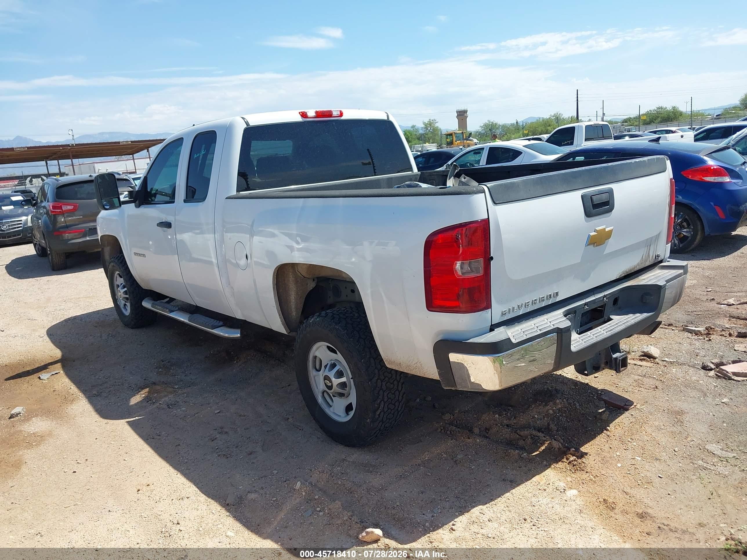 2013 Chevrolet Silverado 2500hd Work Truck White vin: 1GC2KVCG6DZ349853