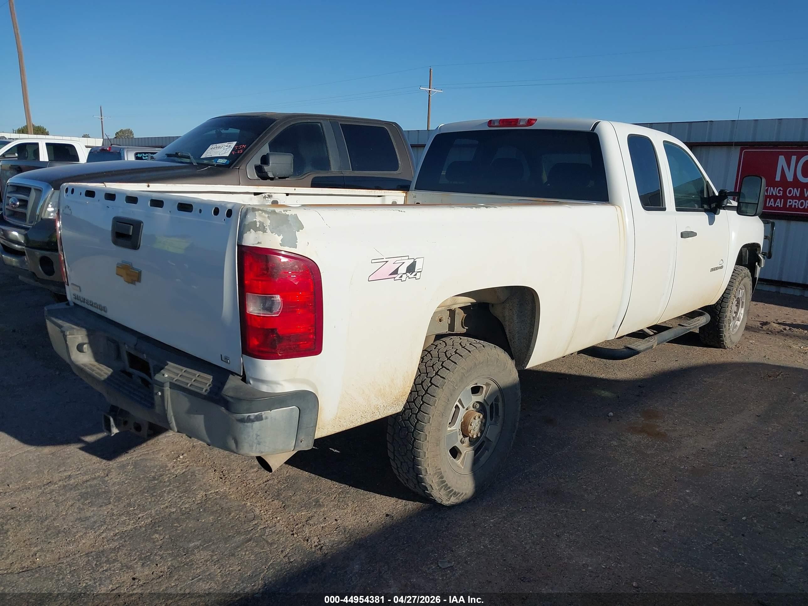 2012 Chevrolet Silverado 2500hd Work Truck White vin: 1GC2KVCGXCZ317356