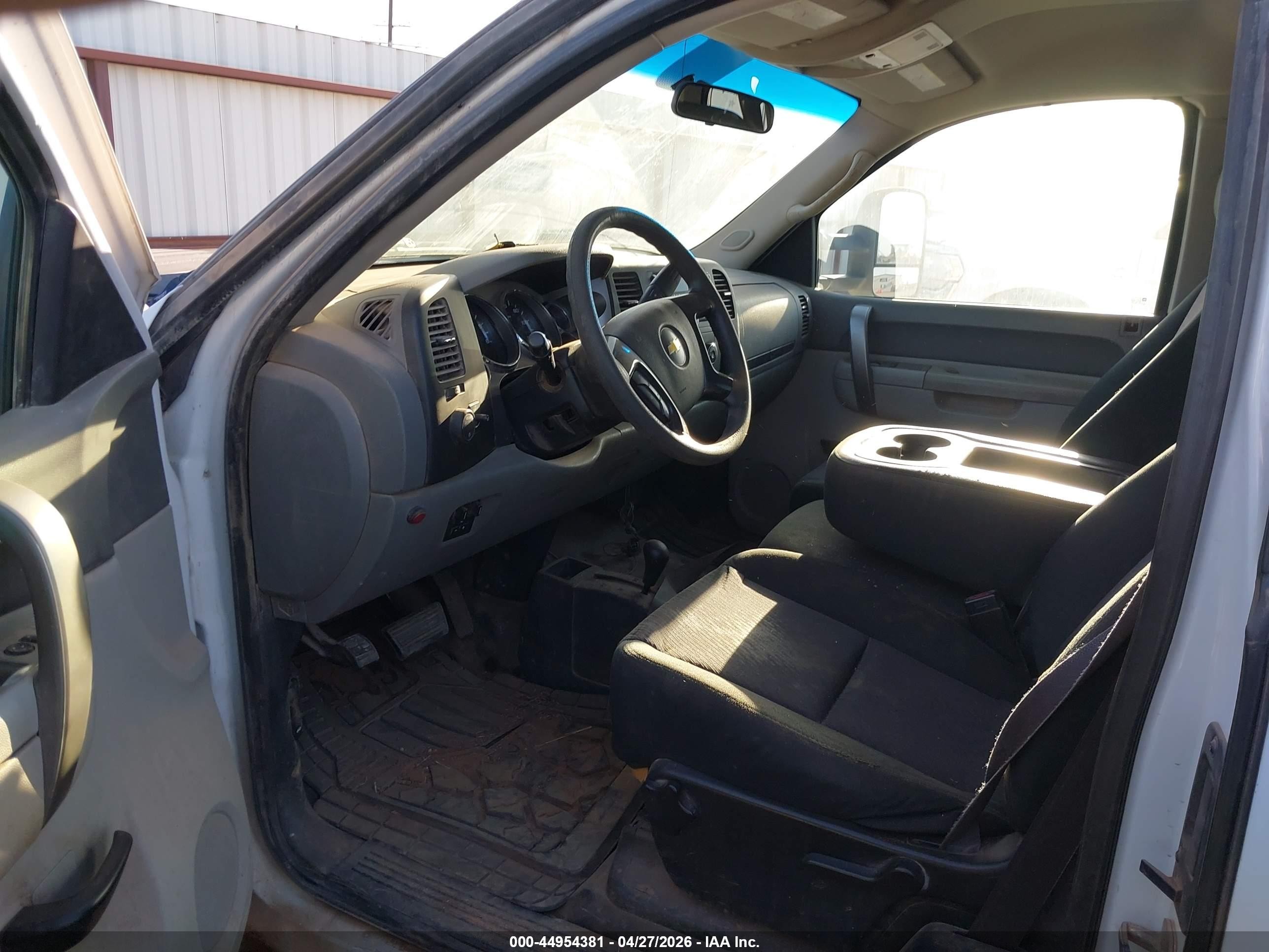 2012 Chevrolet Silverado 2500hd Work Truck White vin: 1GC2KVCGXCZ317356