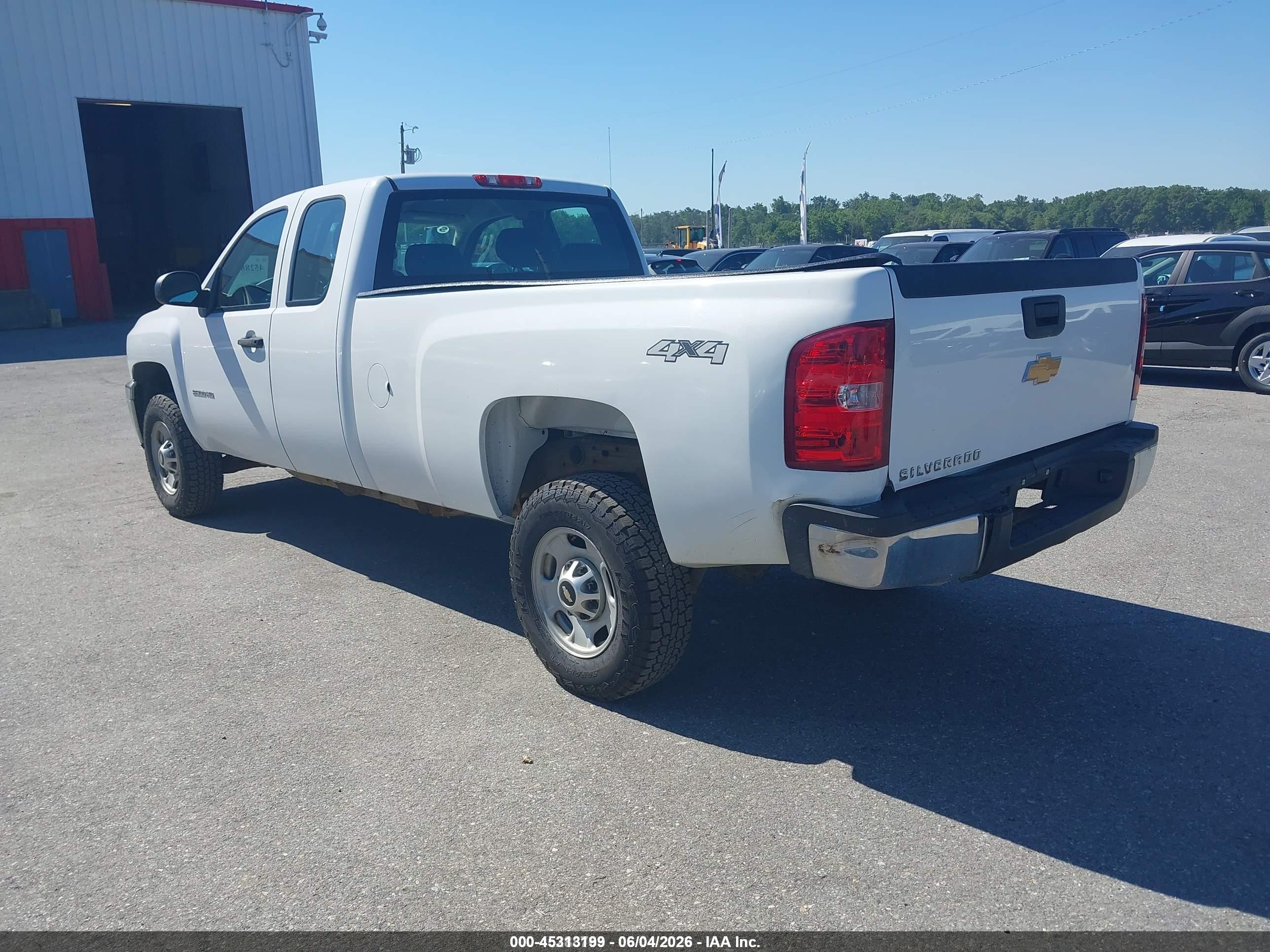2013 Chevrolet Silverado 2500hd Work Truck White vin: 1GC2KVCGXDZ124612
