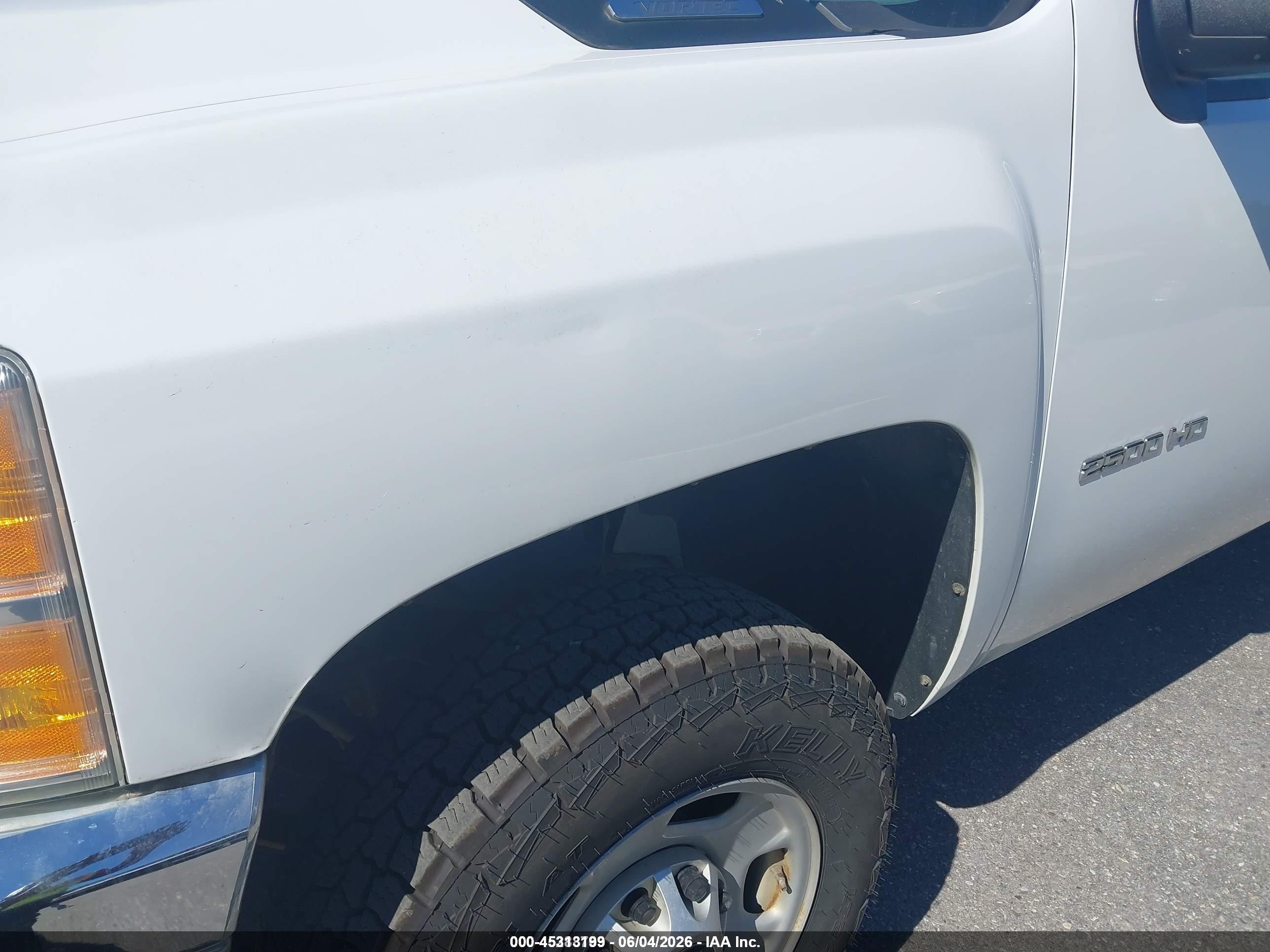 2013 Chevrolet Silverado 2500hd Work Truck White vin: 1GC2KVCGXDZ124612