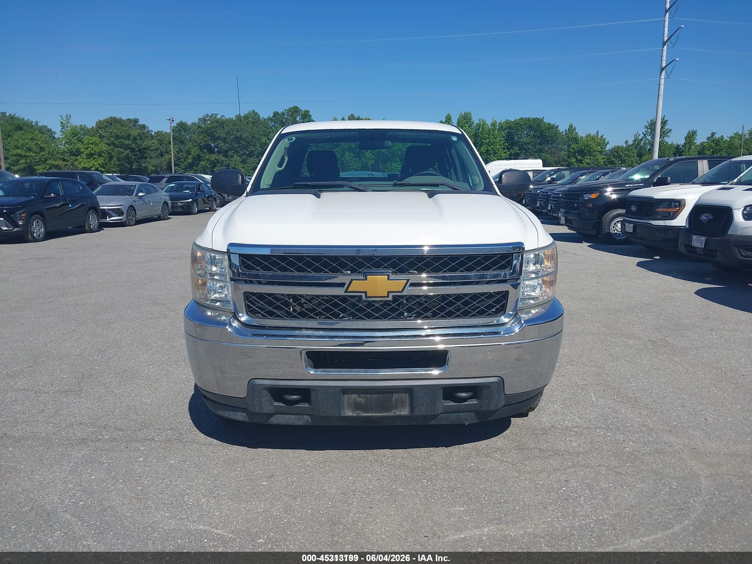 2013 Chevrolet Silverado 2500hd Work Truck White vin: 1GC2KVCGXDZ124612