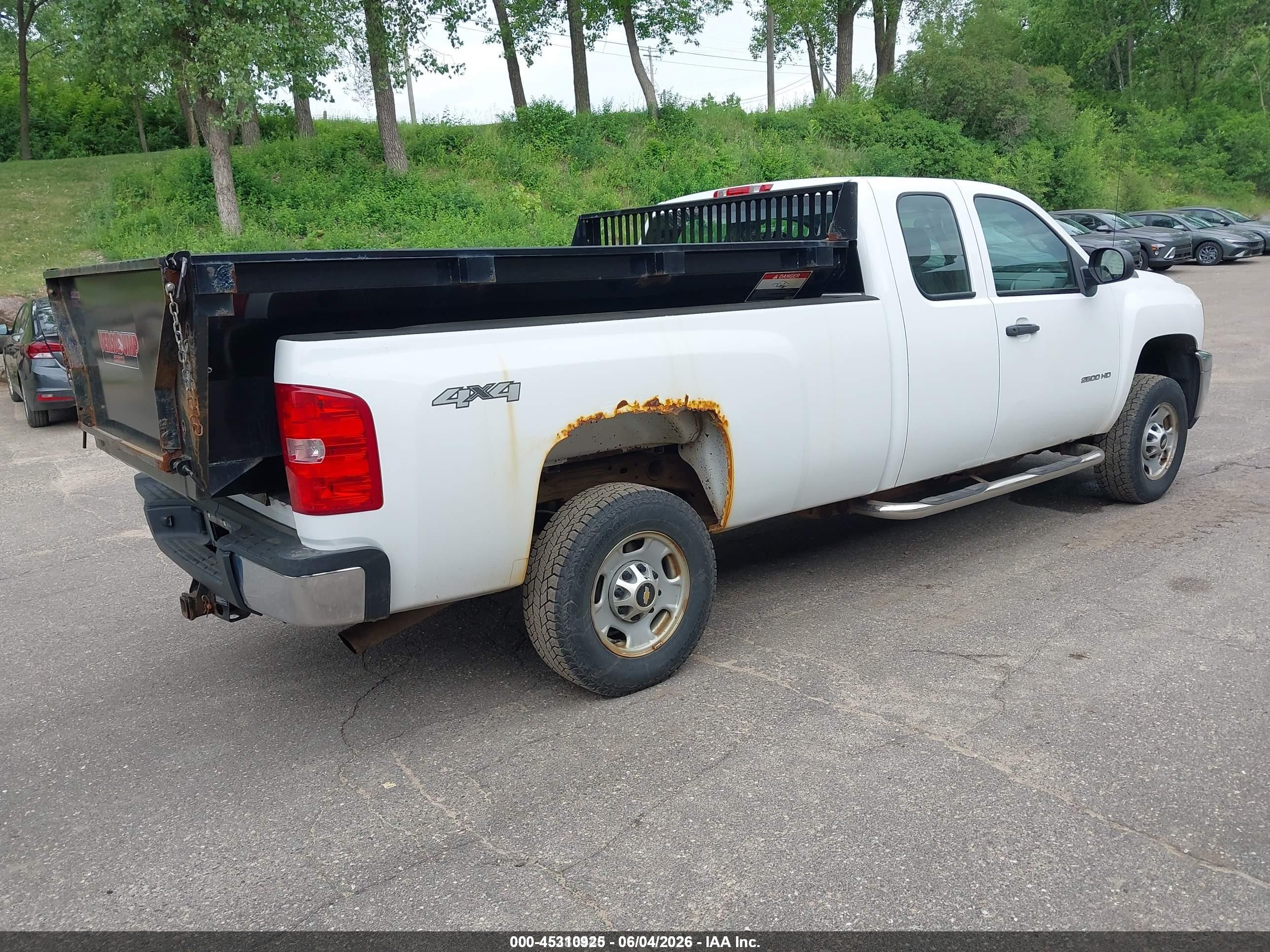 2013 Chevrolet Silverado 2500hd Work Truck White vin: 1GC2KVCGXDZ200488