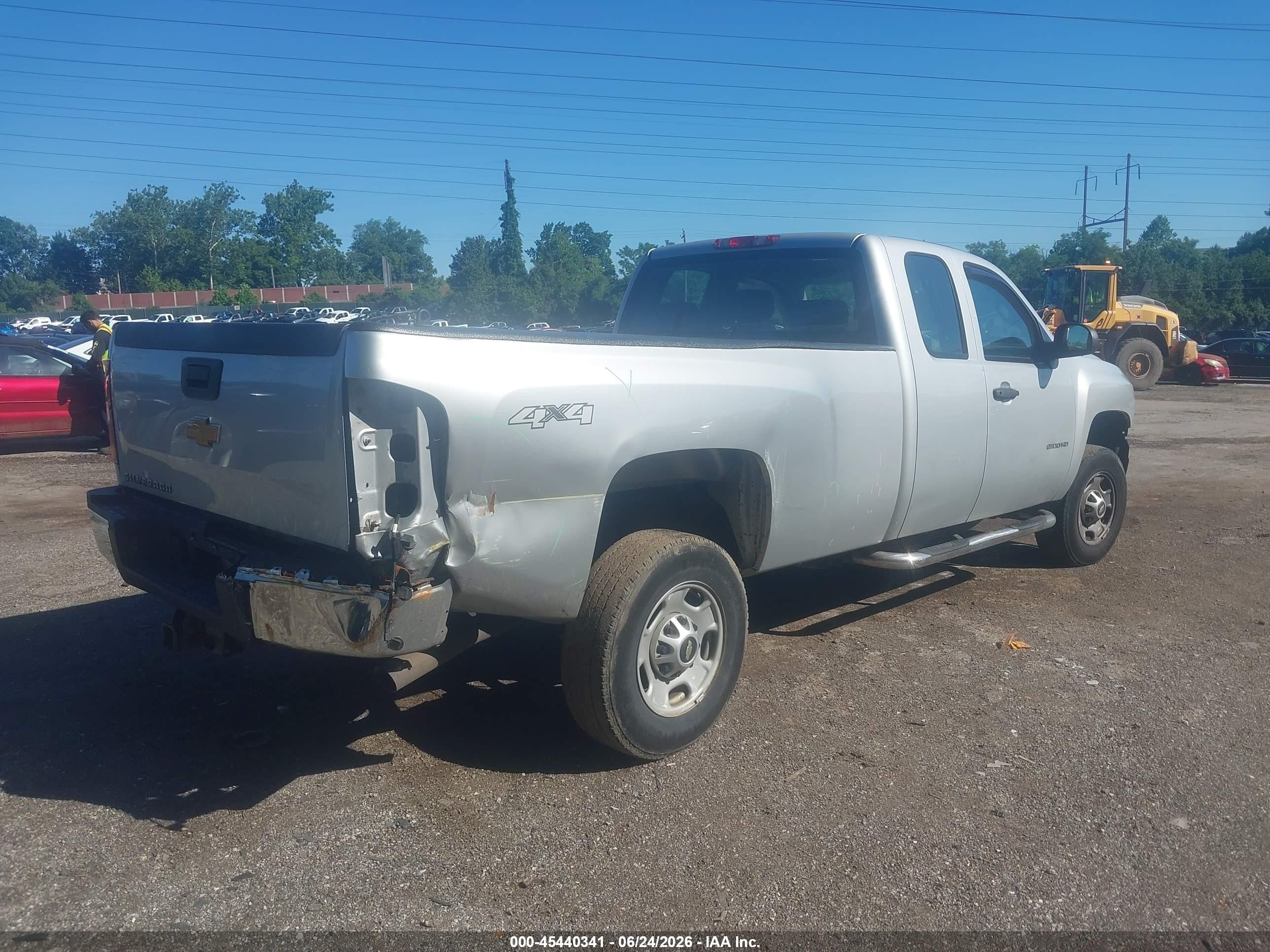2013 Chevrolet Silverado 2500hd Work Truck Silver vin: 1GC2KVCGXDZ414154