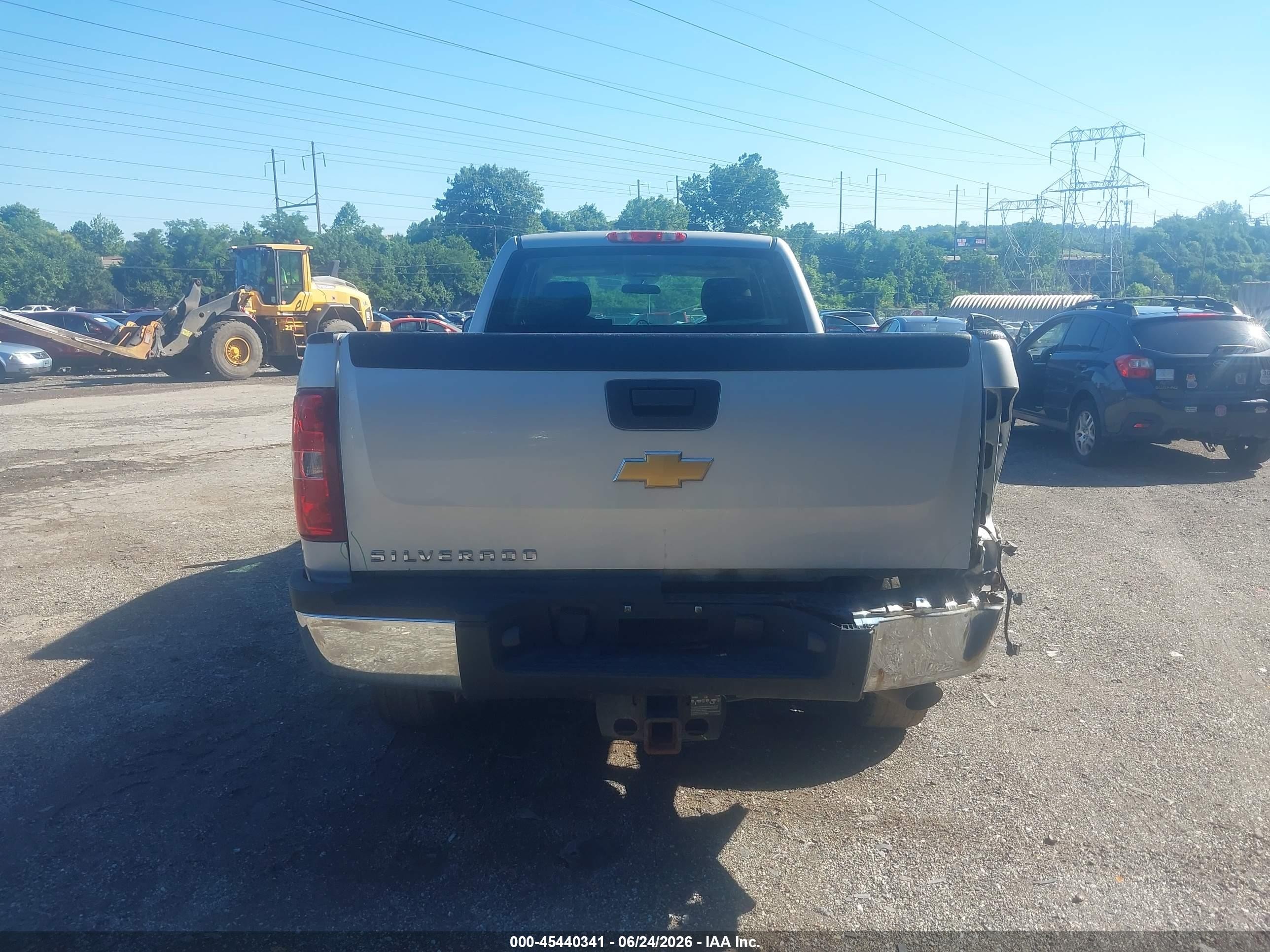 2013 Chevrolet Silverado 2500hd Work Truck Silver vin: 1GC2KVCGXDZ414154