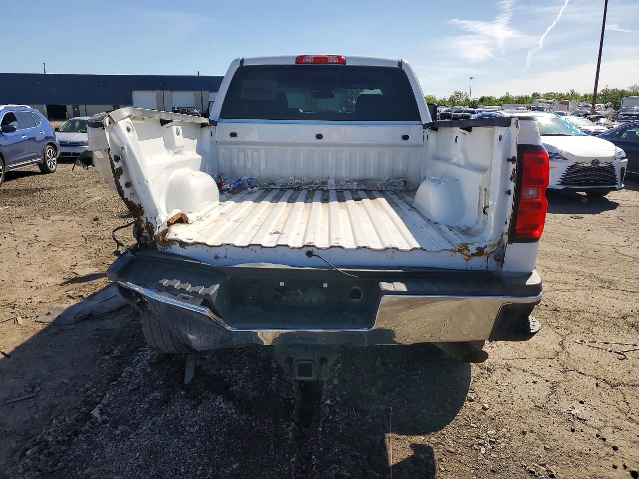 2015 Chevrolet Silverado K2500 Heavy Duty Lt White vin: 1GC2KVEG0FZ513355