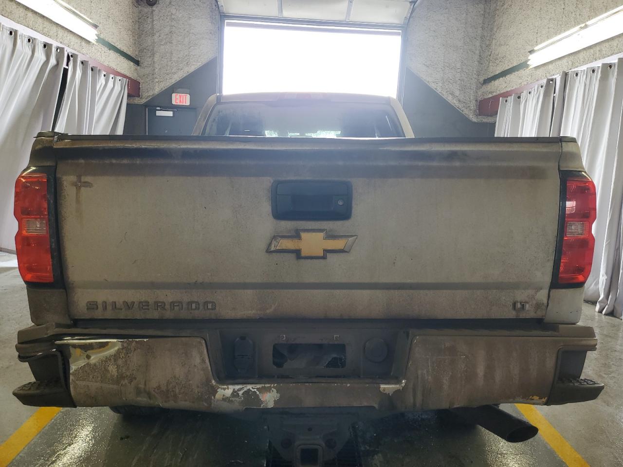 2015 Chevrolet Silverado K2500 Heavy Duty Lt Silver vin: 1GC2KVEG0FZ515249 Damage: Tailgate, Dent(S) W/ Paint Dmg, 9 To 10 Inches