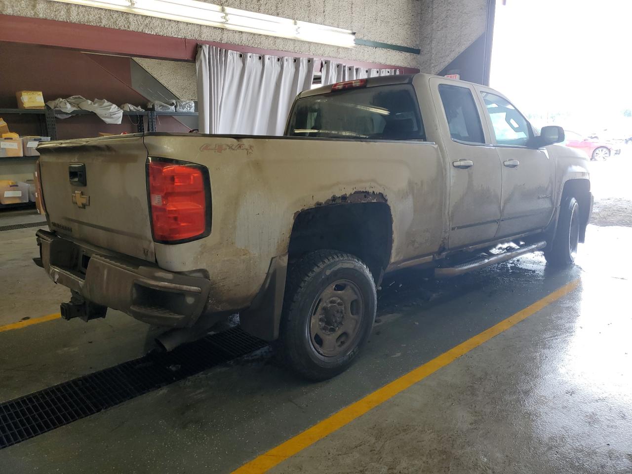 2015 Chevrolet Silverado K2500 Heavy Duty Lt Silver vin: 1GC2KVEG0FZ515249 Damage: Right Rocker Panel, Rust, Severe Damage