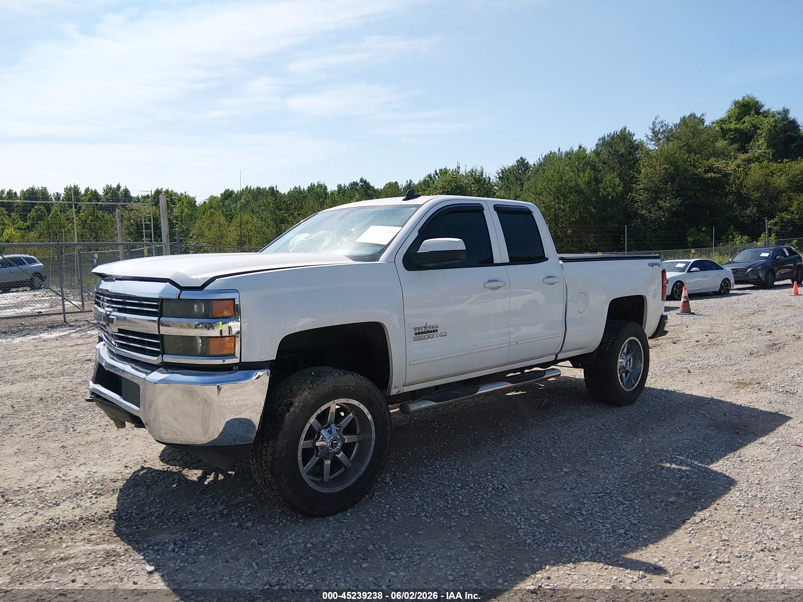 2015 Chevrolet Silverado 2500hd Lt White vin: 1GC2KVEG5FZ544424