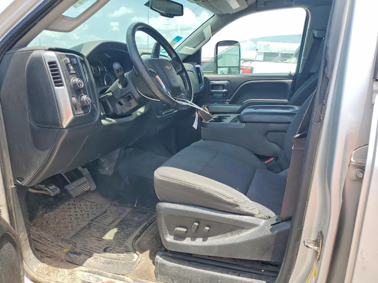 2015 Chevrolet 2500 4x4 Silver vin: 1GC2KVEG6FZ144193
