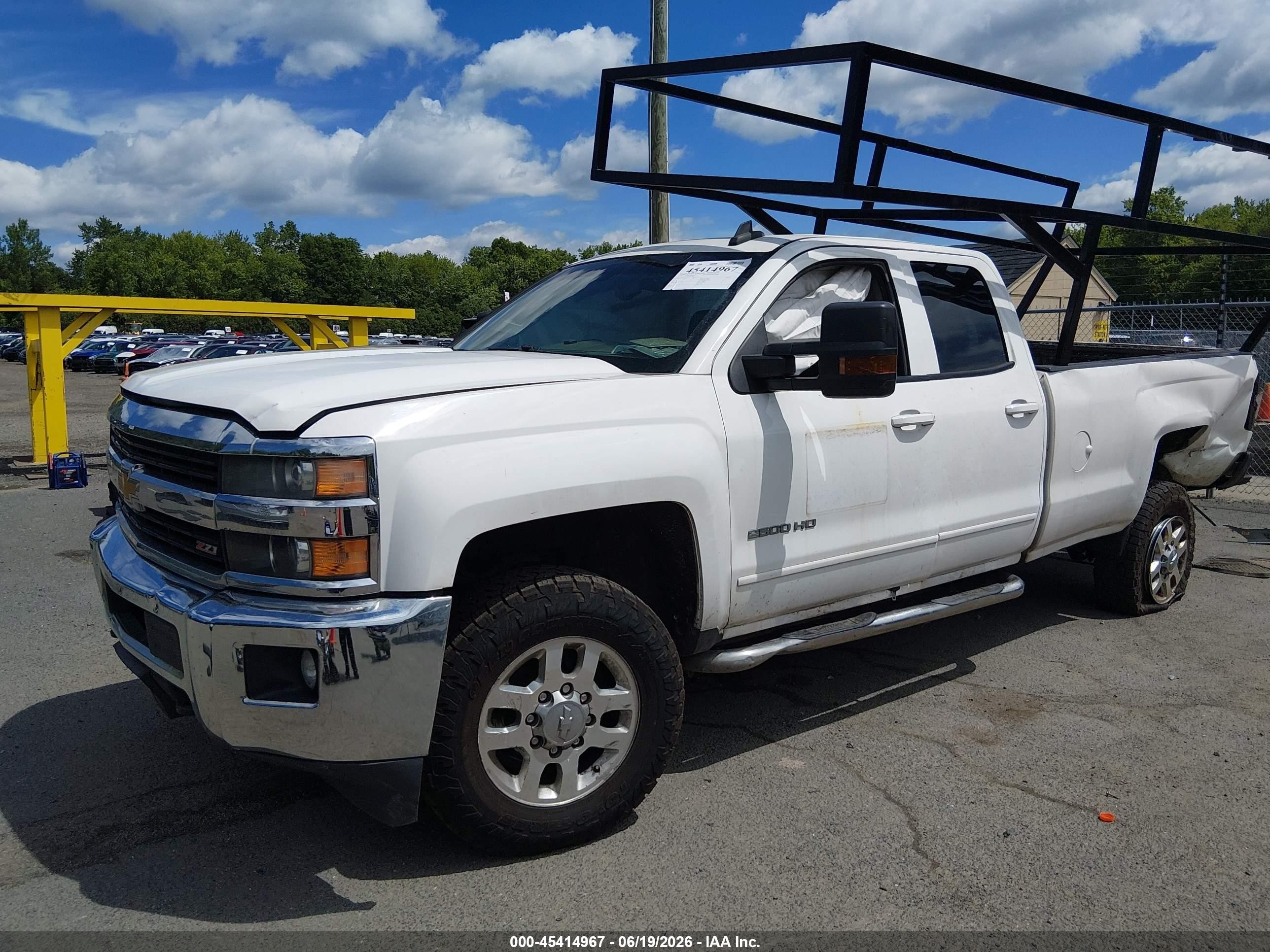 2015 Chevrolet Silverado 2500hd Built After Aug 14 Lt White vin: 1GC2KVEG6FZ531763