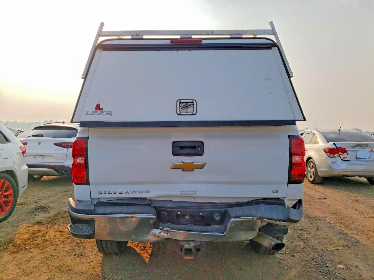 2018 Chevrolet Silverado K2500 Heavy Duty Lt White vin: 1GC2KVEG9JZ223723