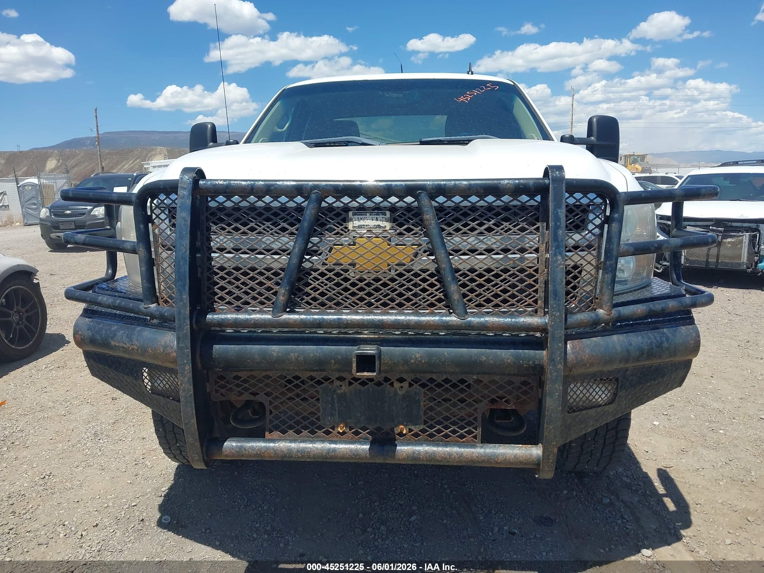 2012 Chevrolet Silverado 2500hd Lt White vin: 1GC2KXC81CZ290472