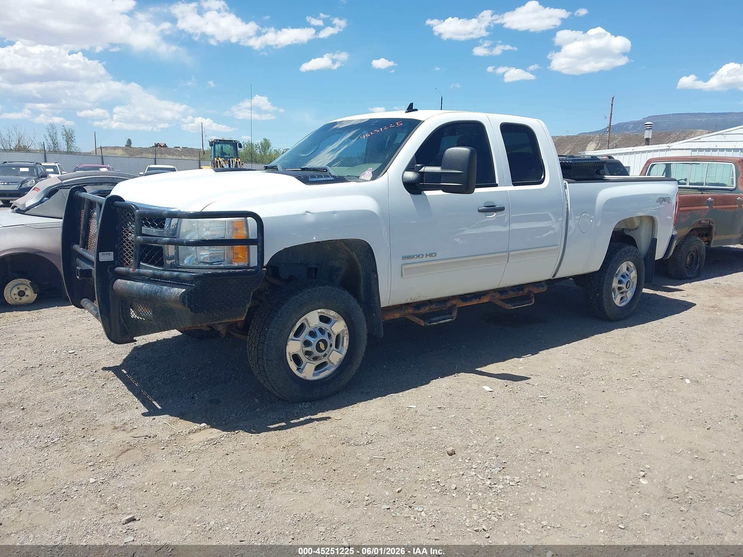 2012 Chevrolet Silverado 2500hd Lt White vin: 1GC2KXC81CZ290472