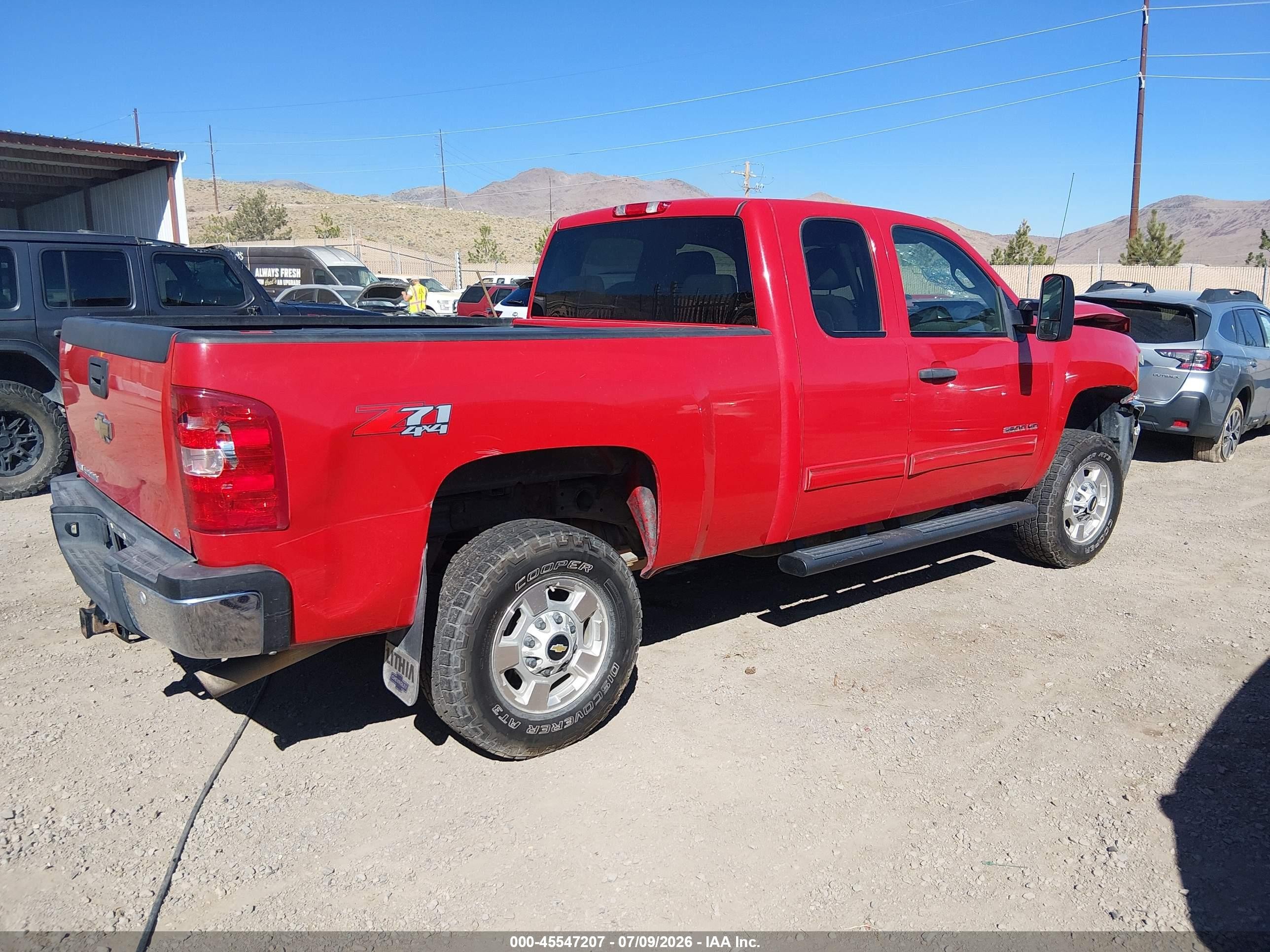 2011 Chevrolet Silverado 2500hd Lt Red vin: 1GC2KXCG5BZ195581