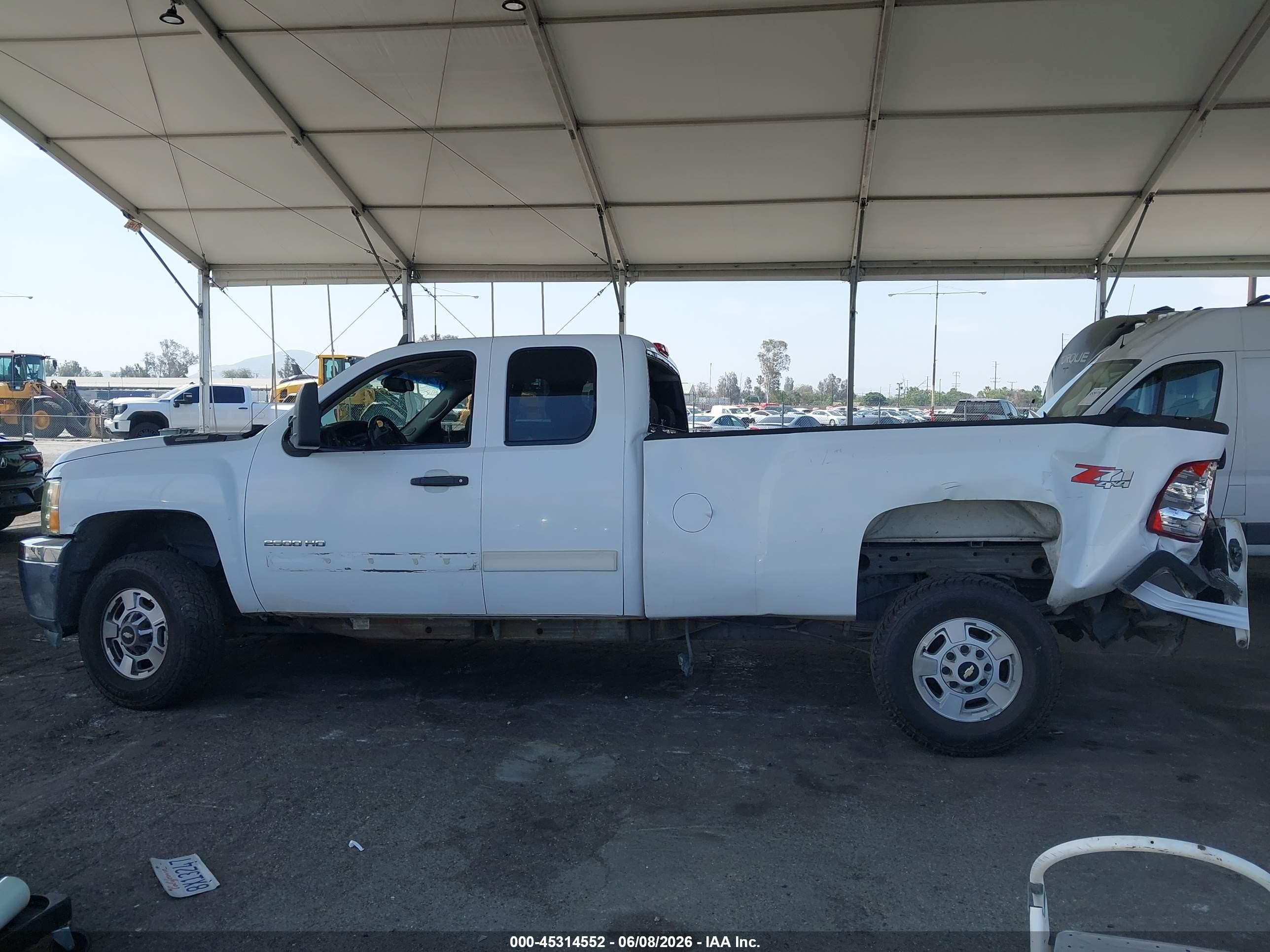 2011 Chevrolet Silverado 2500hd Lt White vin: 1GC2KXCG7BZ190897