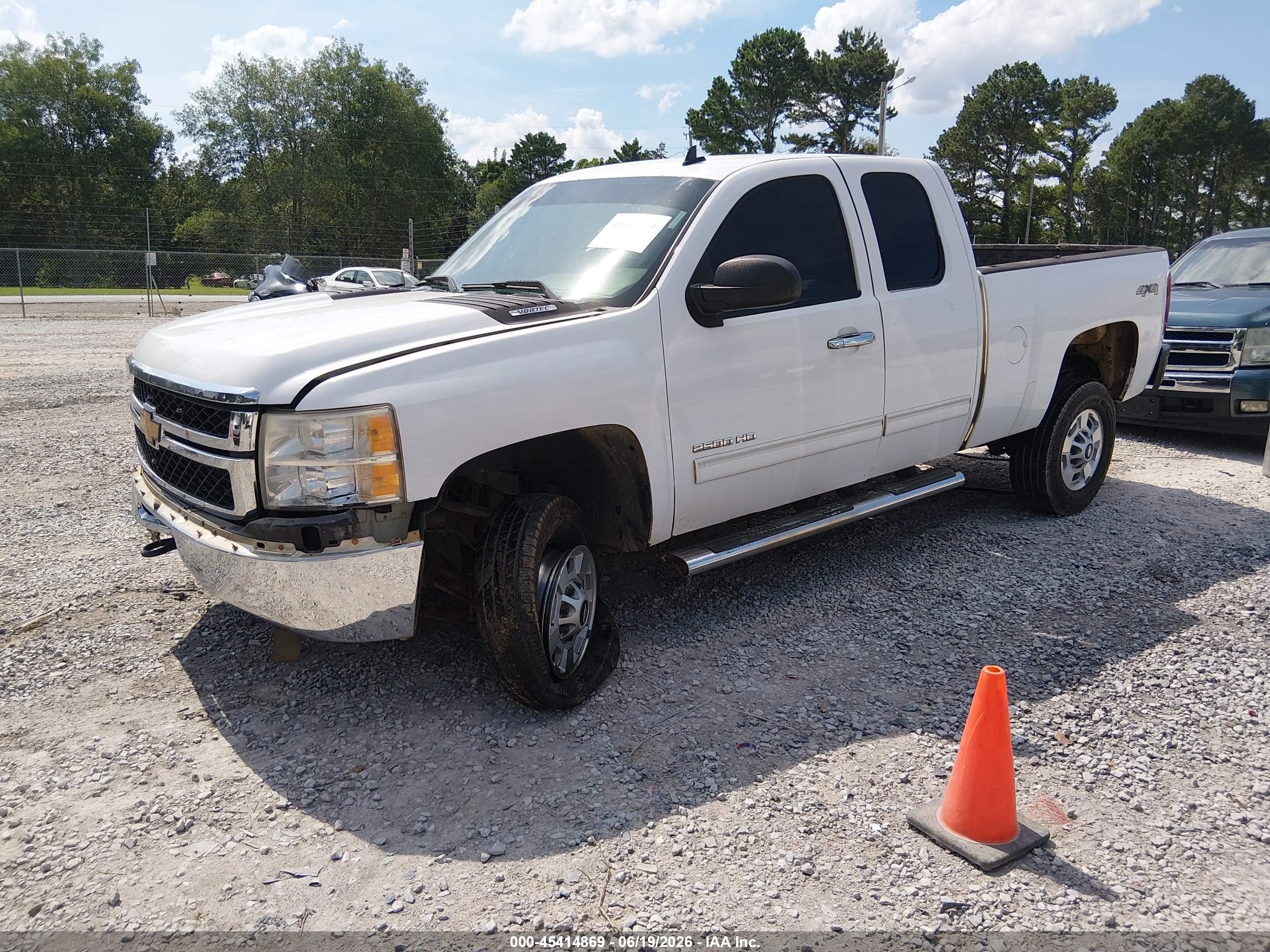 2013 Chevrolet Silverado 2500hd Lt White vin: 1GC2KXCG7DZ207748