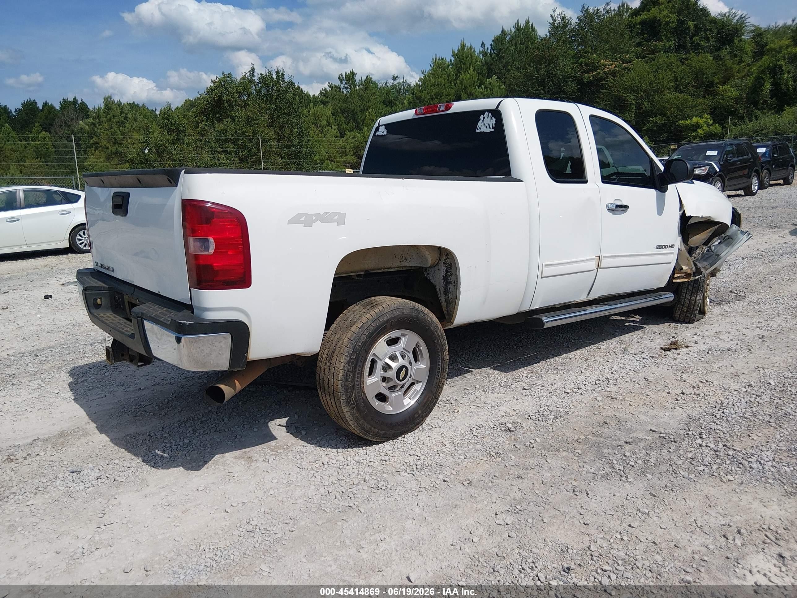 2013 Chevrolet Silverado 2500hd Lt White vin: 1GC2KXCG7DZ207748