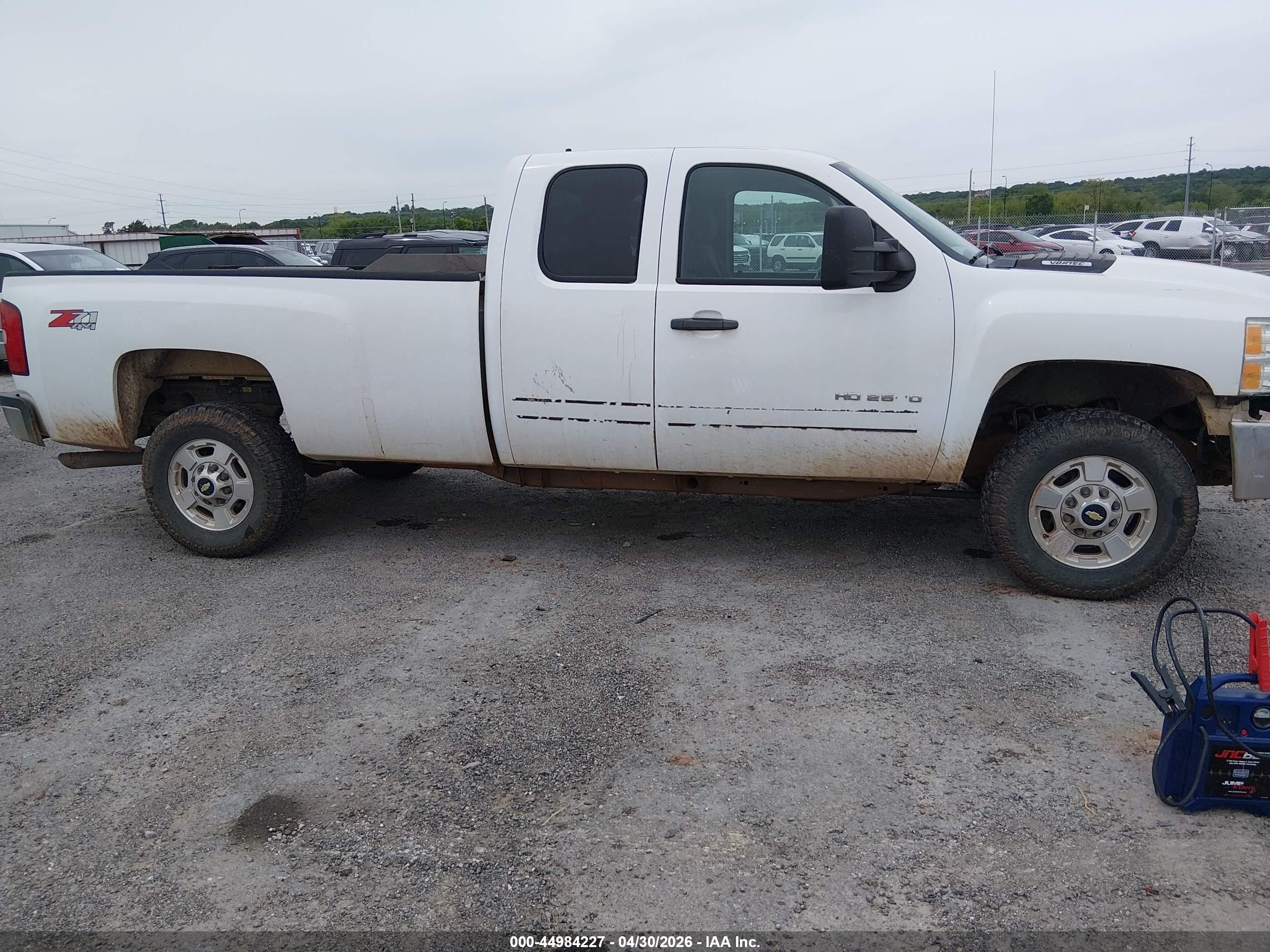 2011 Chevrolet Silverado 2500hd Lt Белый vin: 1GC2KXCG8BZ371782