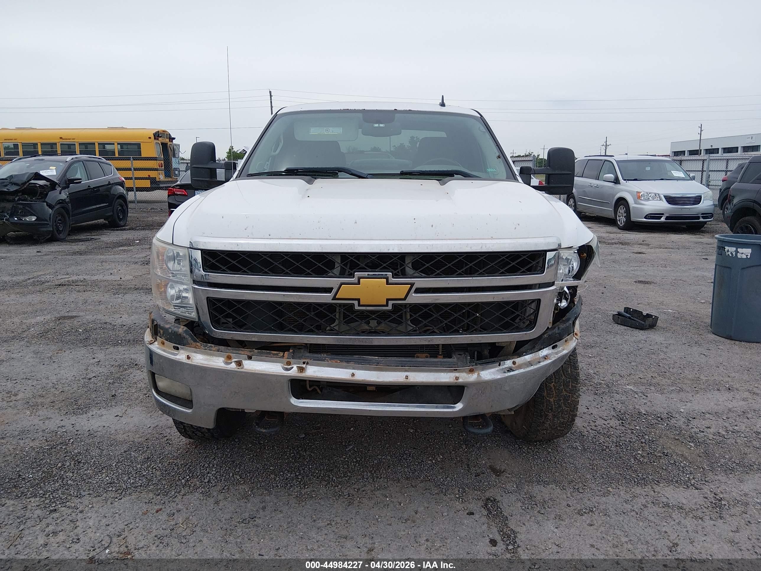 2011 Chevrolet Silverado 2500hd Lt Белый vin: 1GC2KXCG8BZ371782
