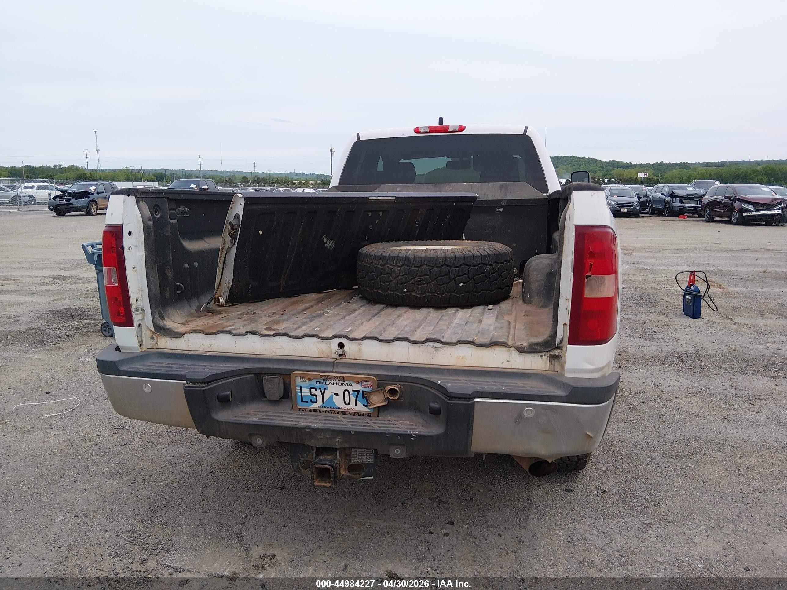 2011 Chevrolet Silverado 2500hd Lt Белый vin: 1GC2KXCG8BZ371782